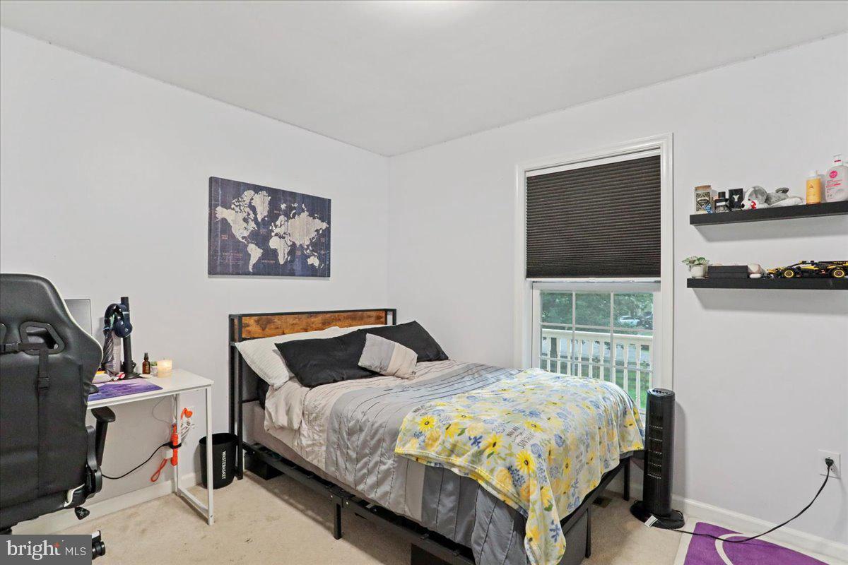 SHADY ACRES - Residential