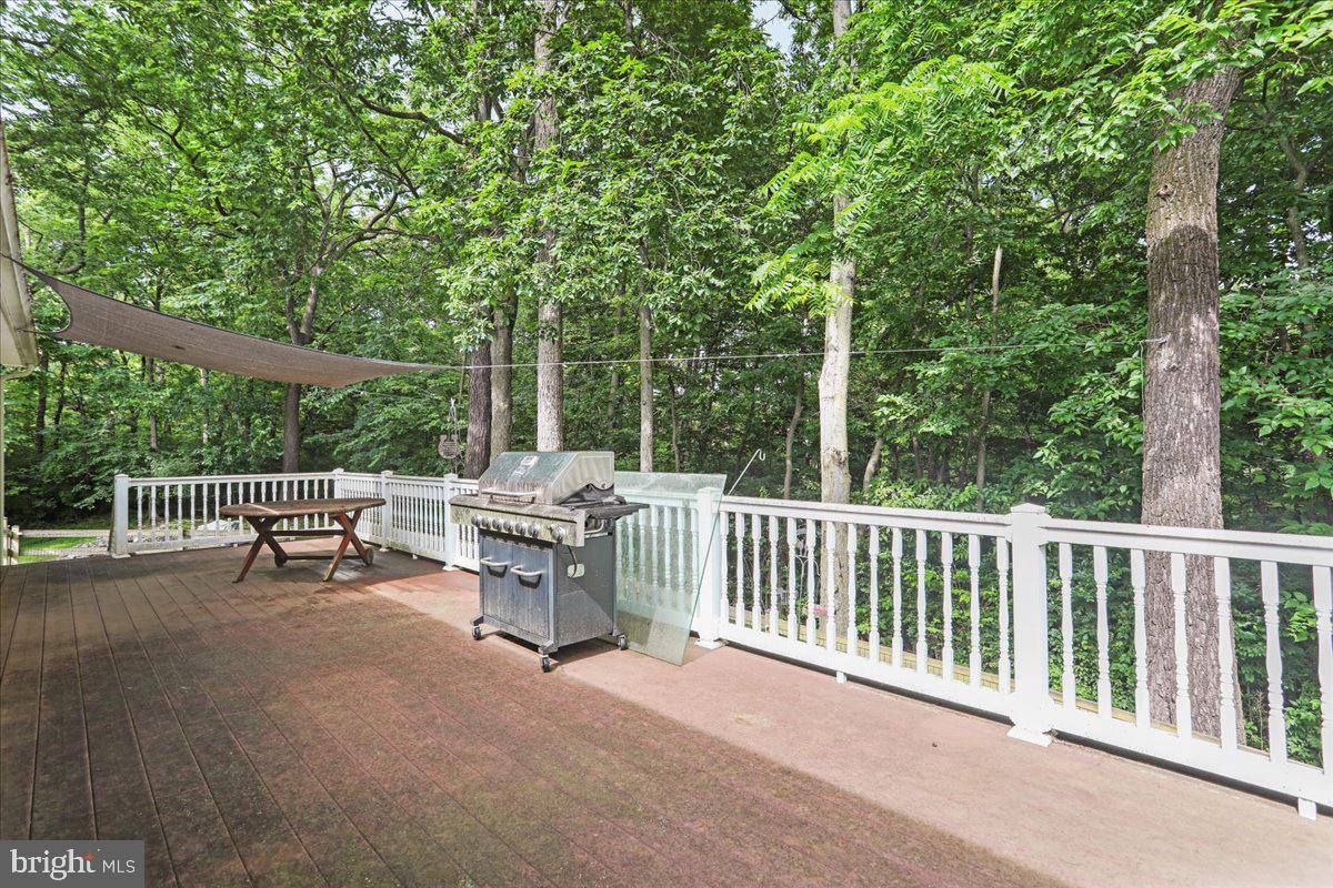 SHADY ACRES - Residential