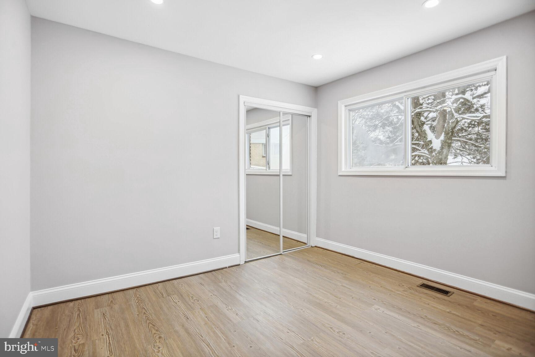 WOODLAWN - Residential Lease