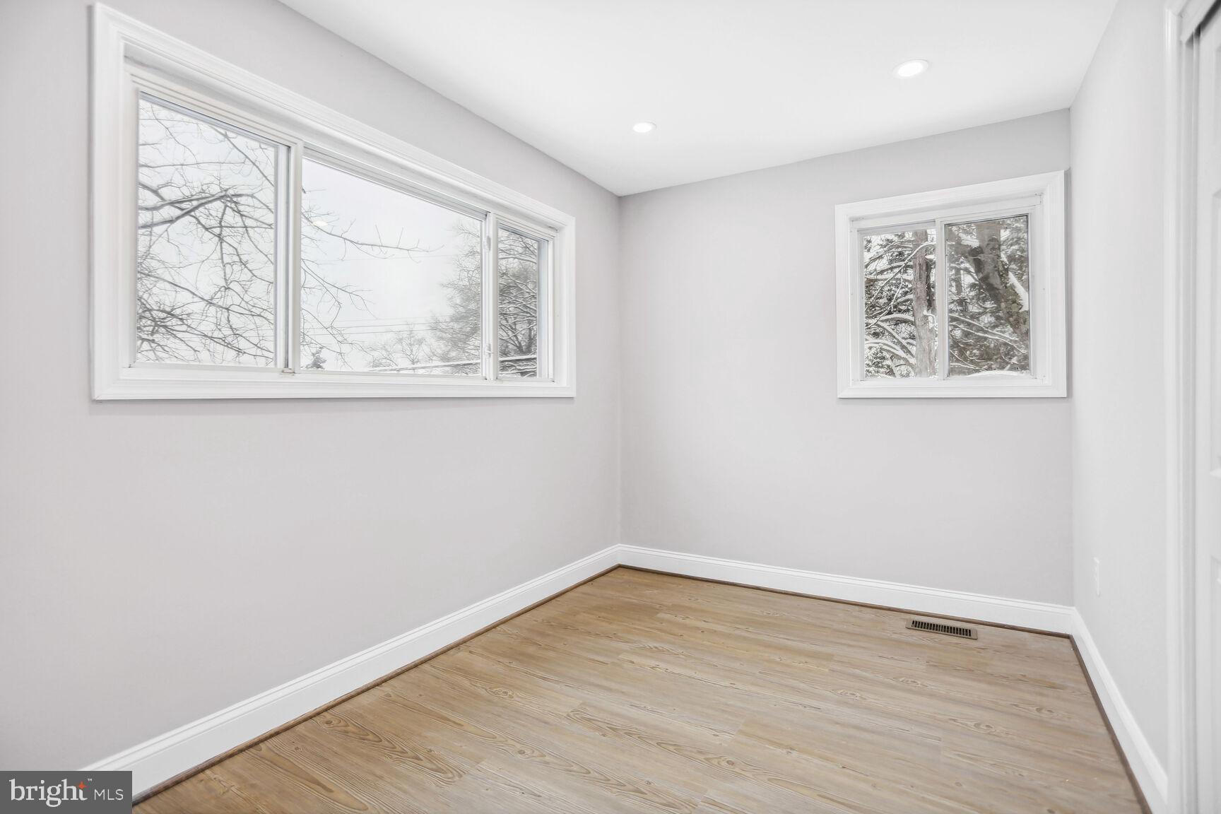 WOODLAWN - Residential Lease