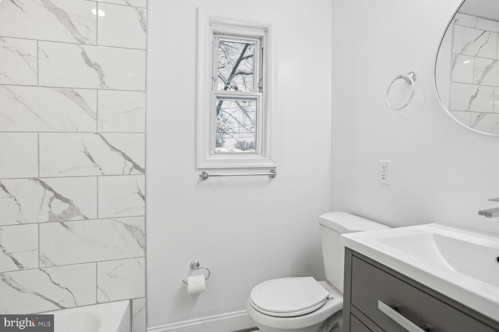 WOODLAWN - Residential Lease