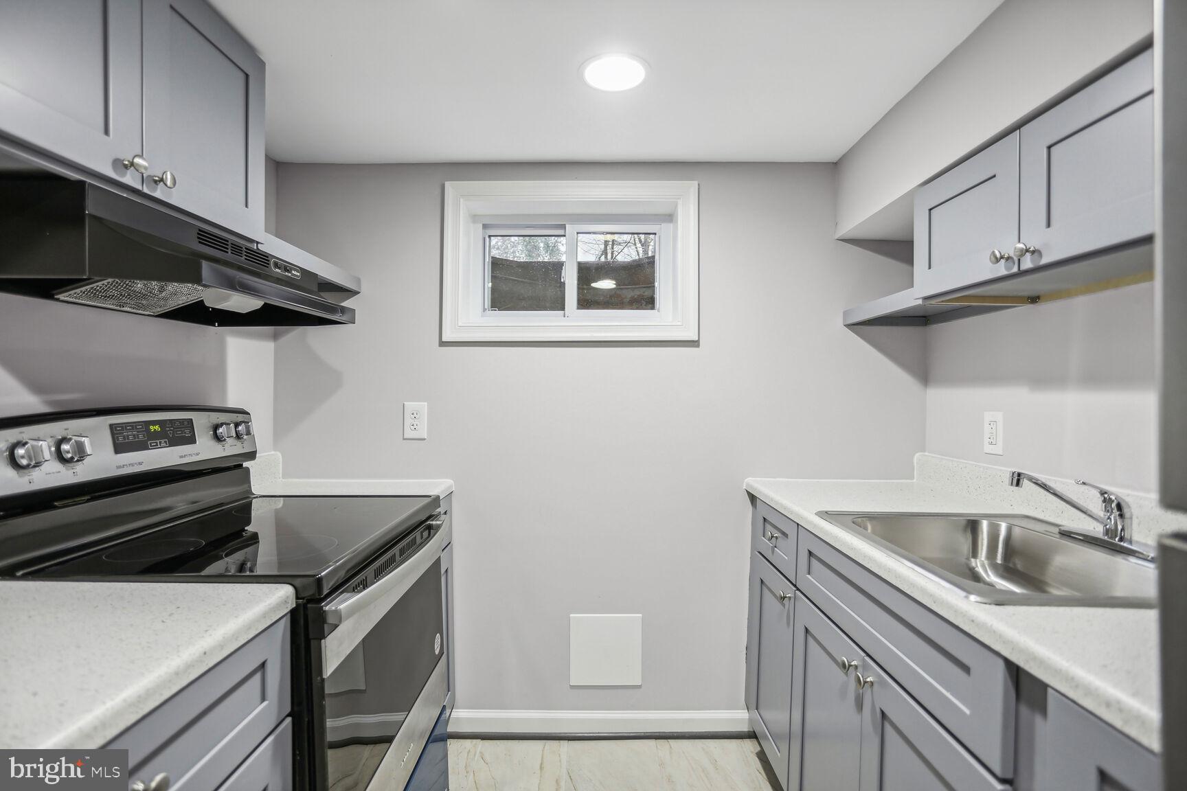 WOODLAWN - Residential Lease