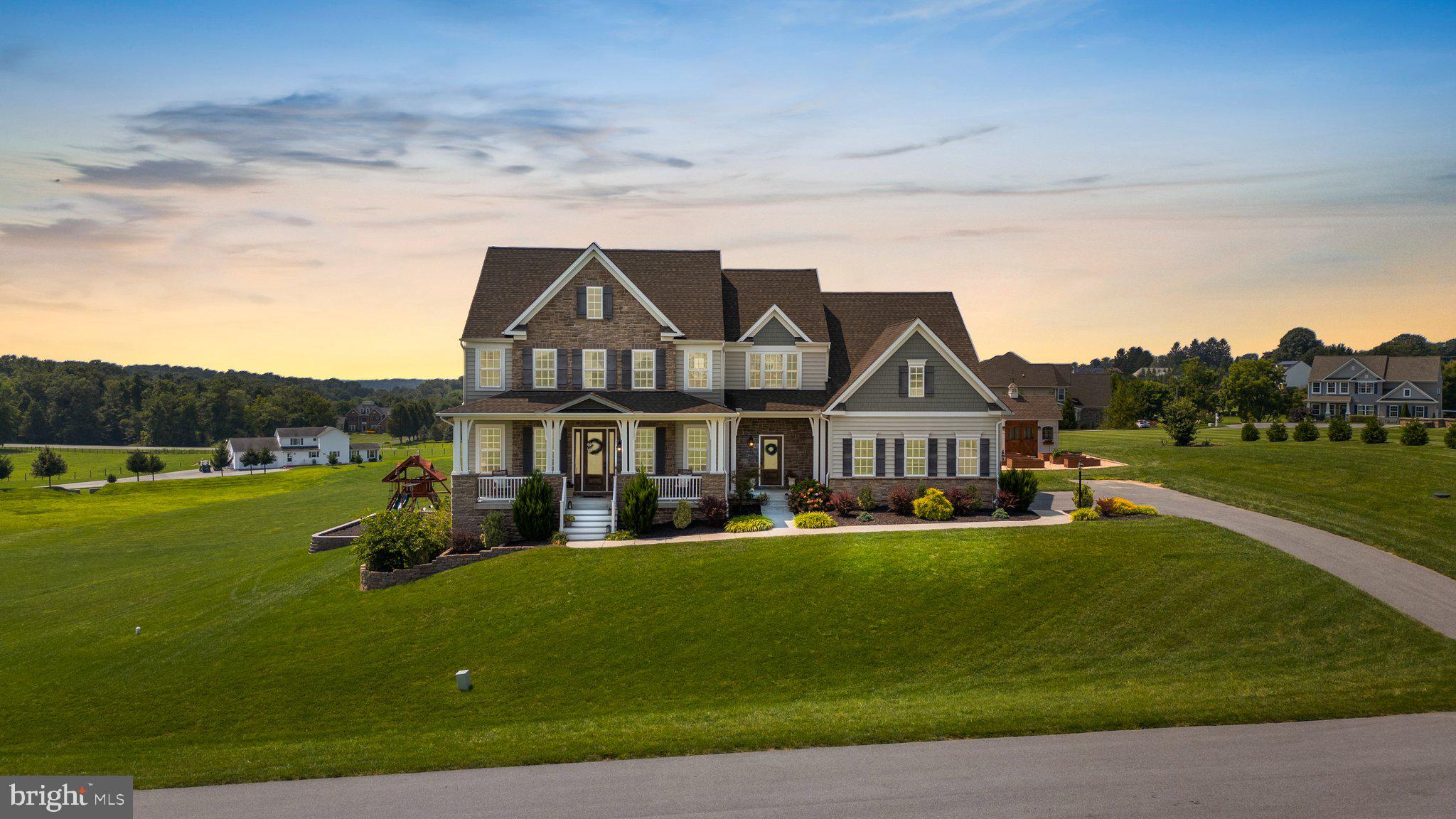 CASTLE FARMS - Residential