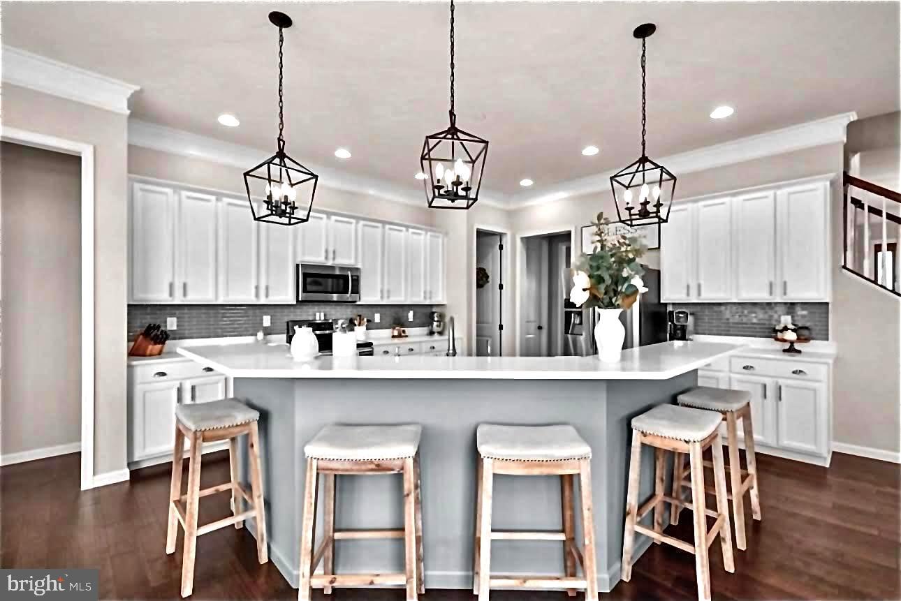 CASTLE FARMS - Residential