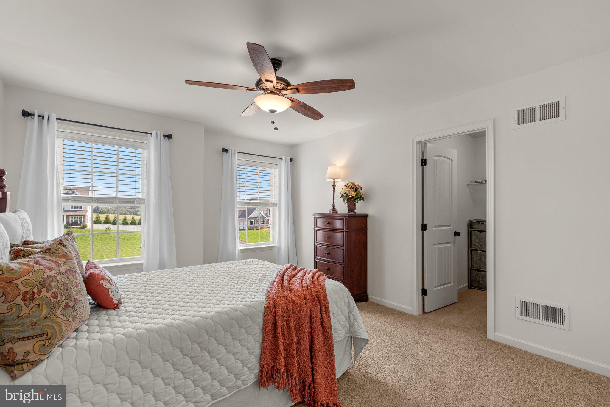 CASTLE FARMS - Residential