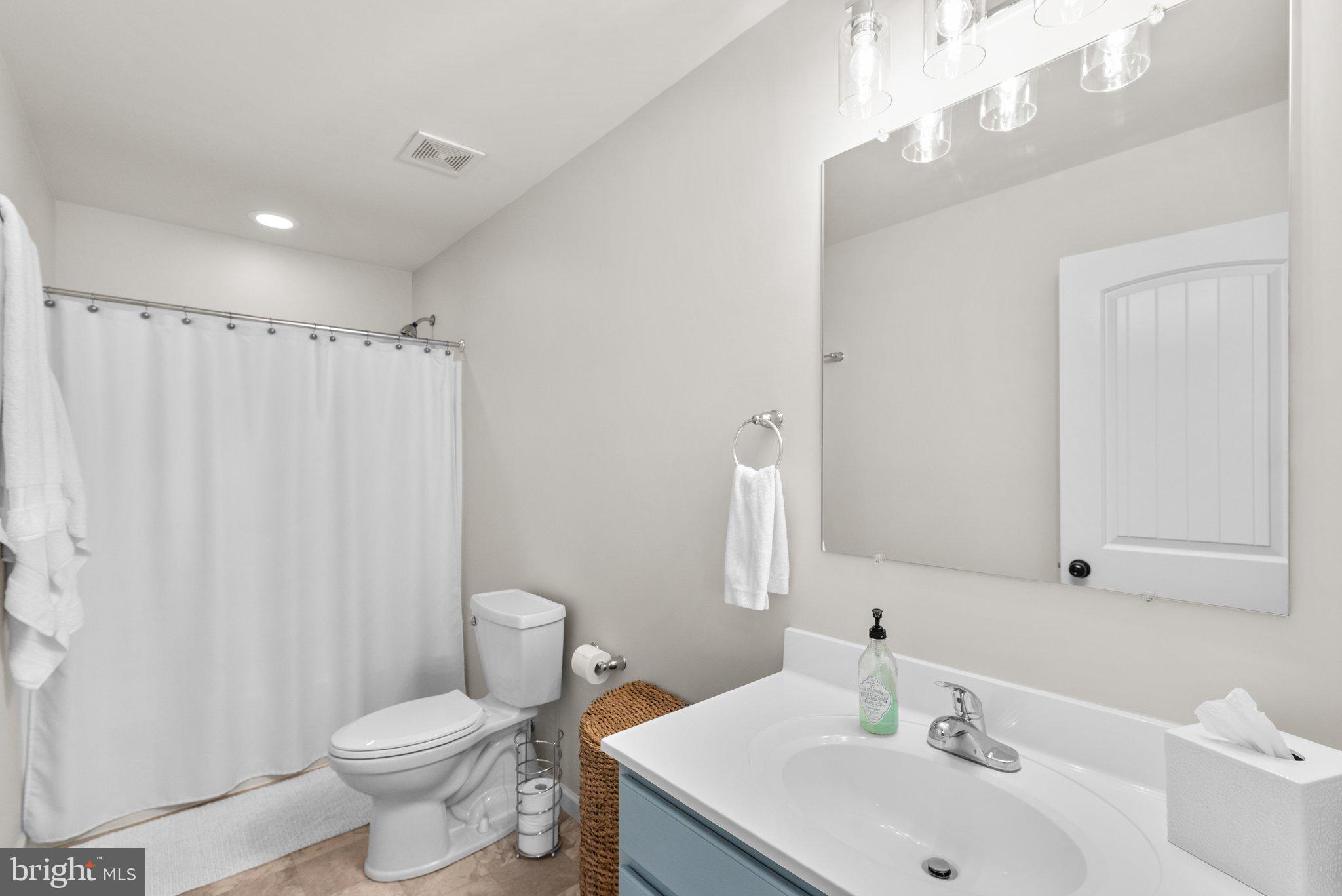 CASTLE FARMS - Residential