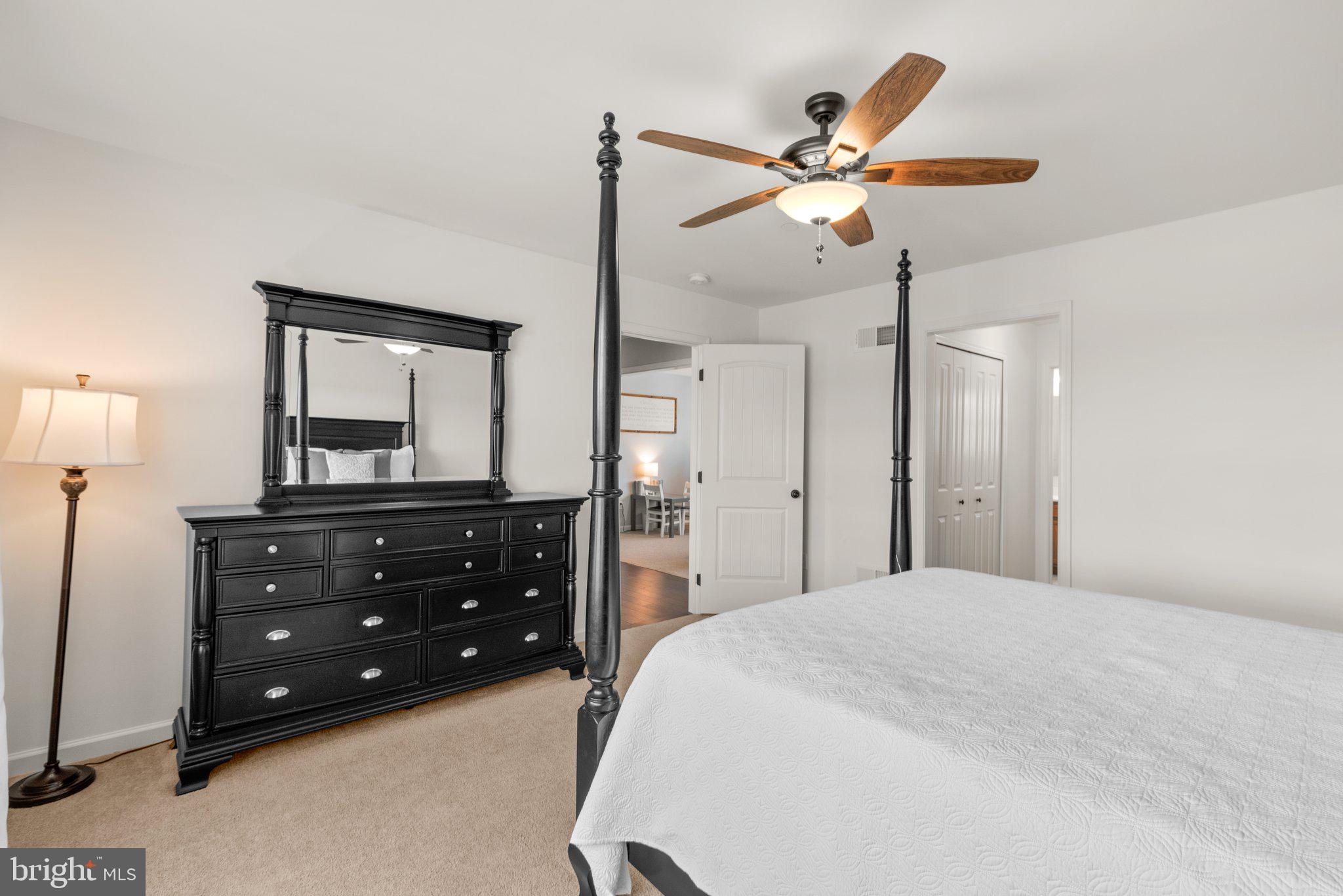 CASTLE FARMS - Residential