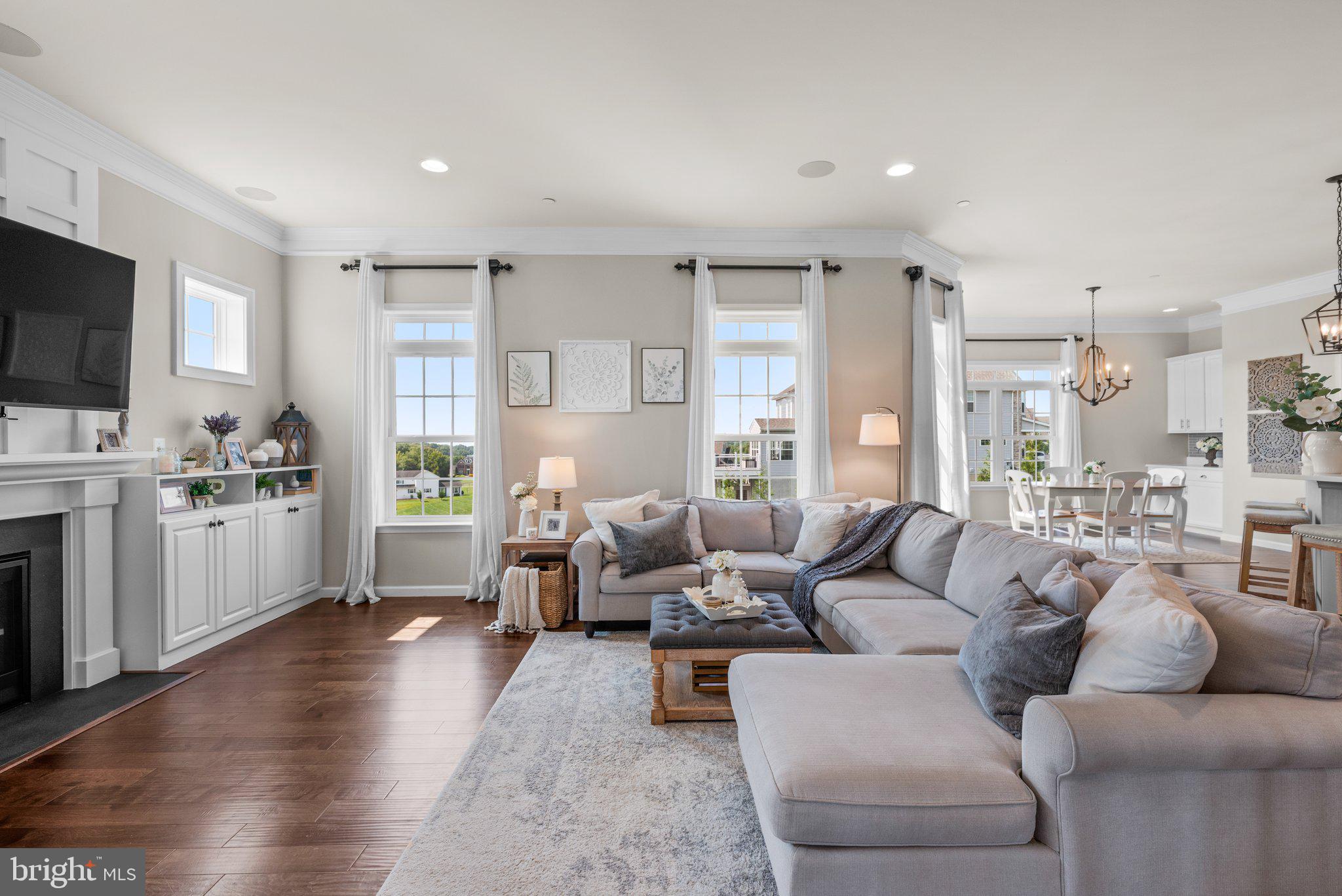 CASTLE FARMS - Residential