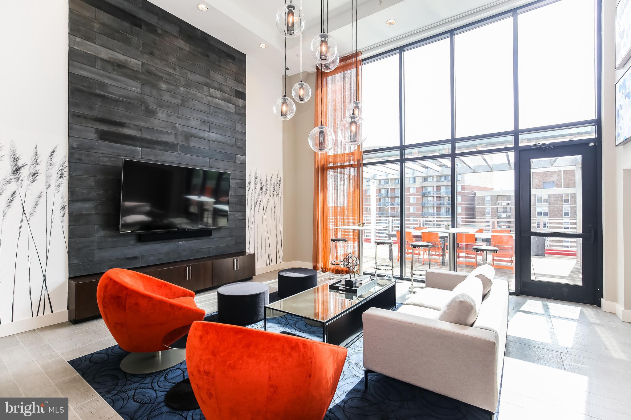 DOWNTOWN SILVER SPRING - Residential