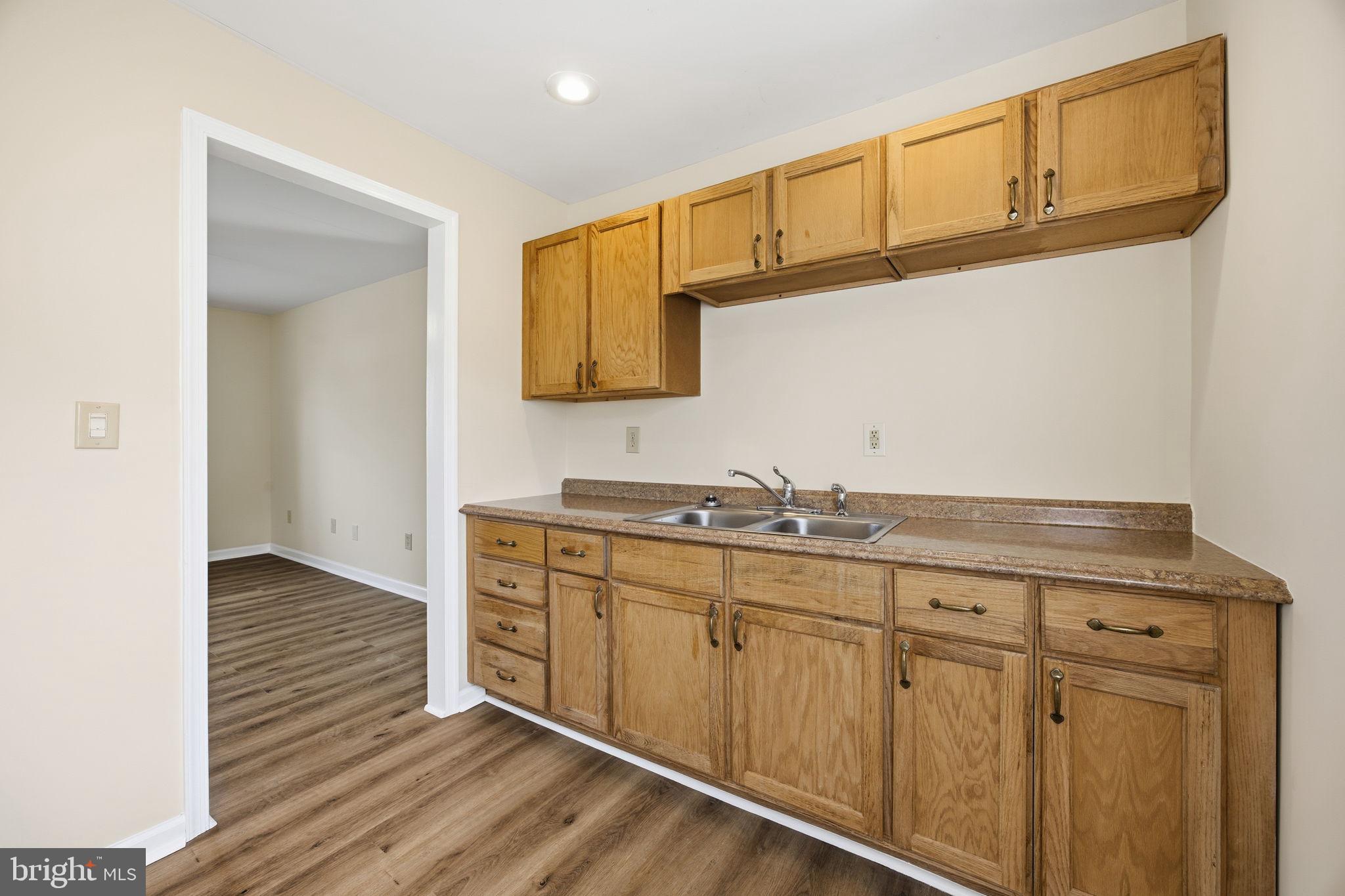 PATRICK HENRY ESTATES - Residential