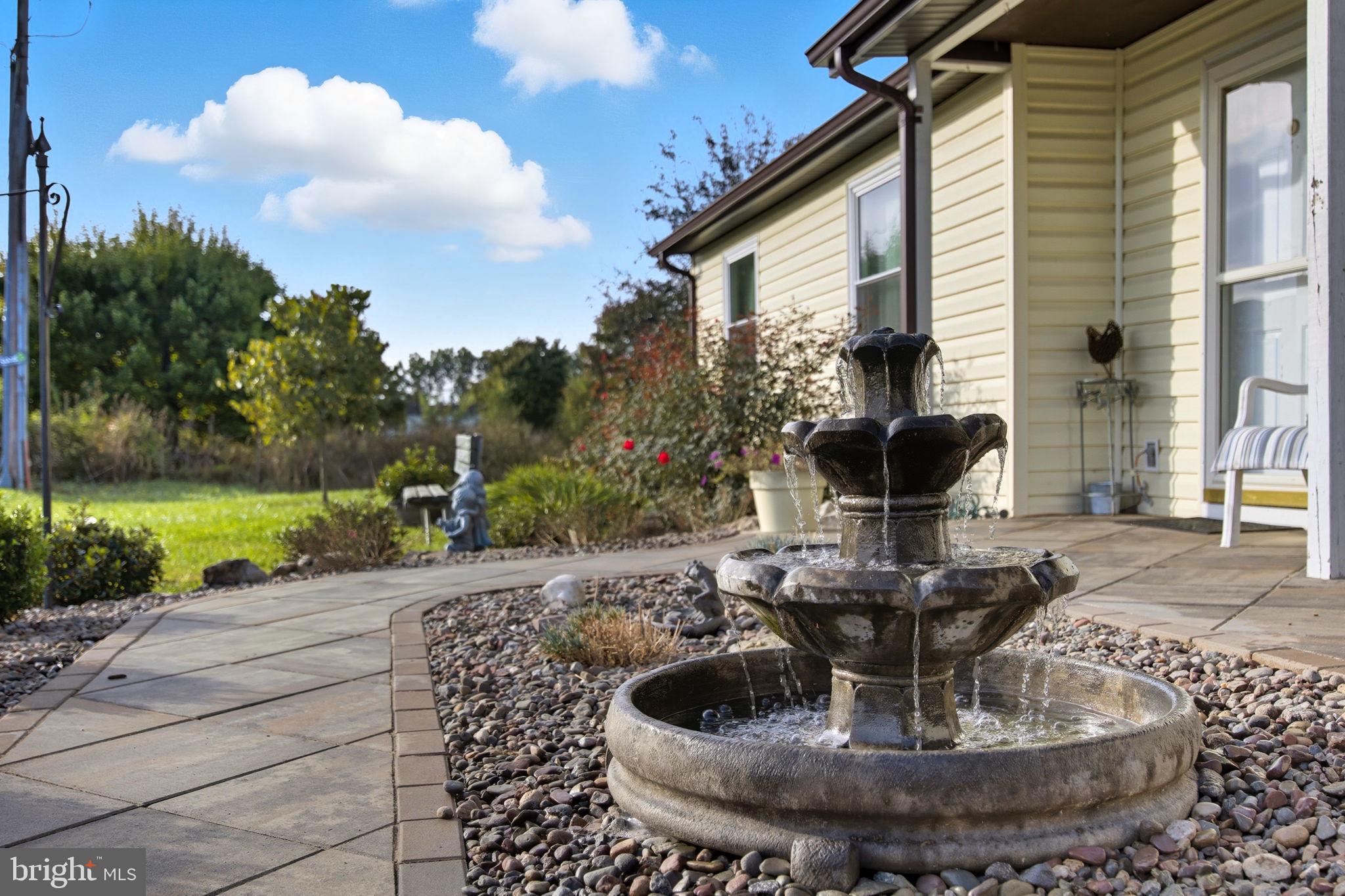 279 PATRICK HENRY WAY