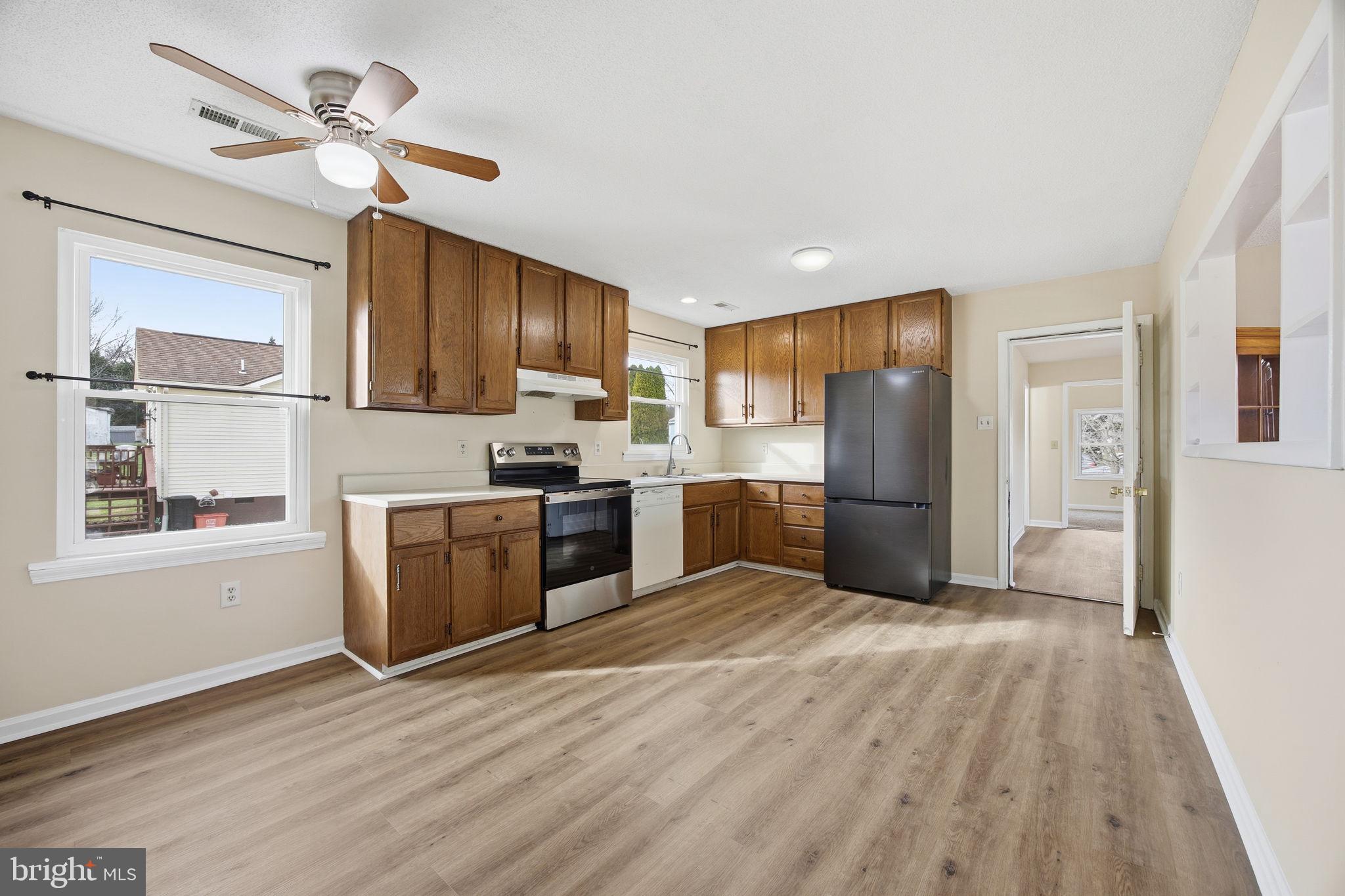 PATRICK HENRY ESTATES - Residential