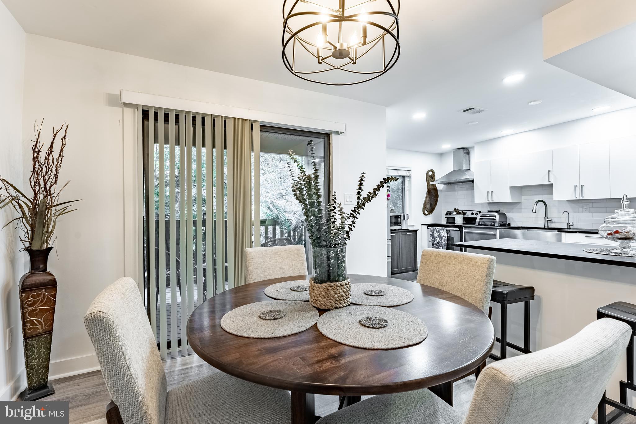 RESTON - Residential