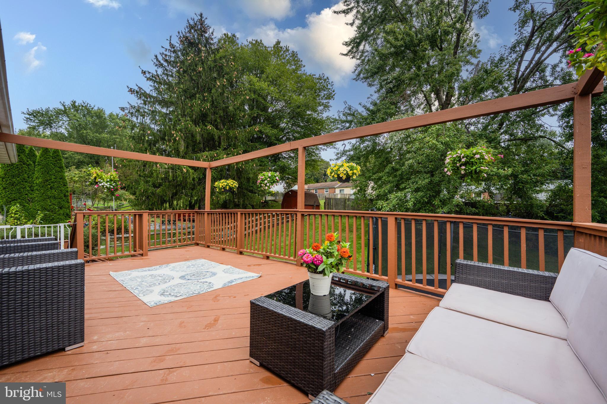 LEXINGTON RUN - Residential