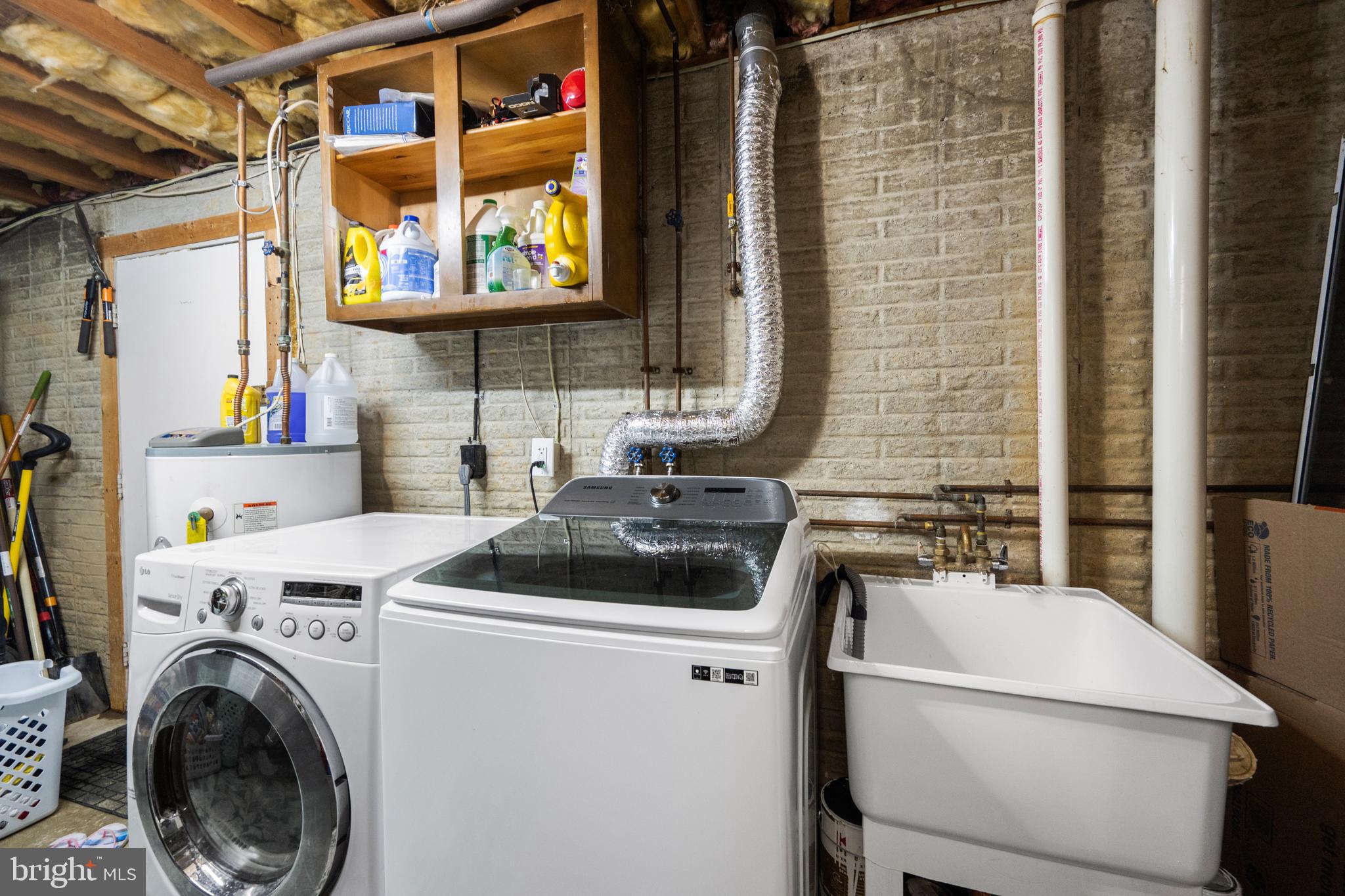 LEXINGTON RUN - Residential