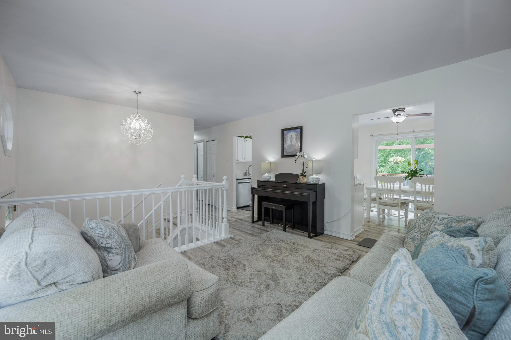 LEXINGTON RUN - Residential