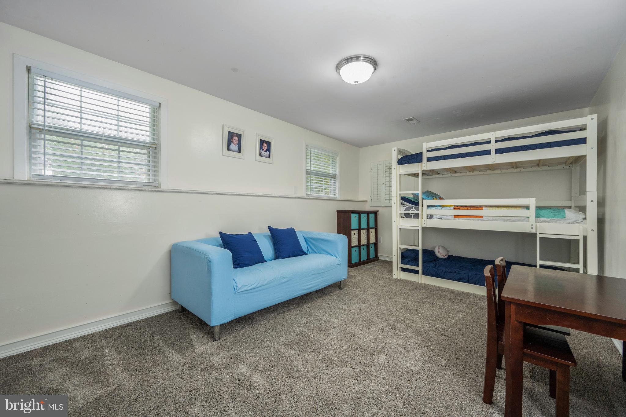 LEXINGTON RUN - Residential