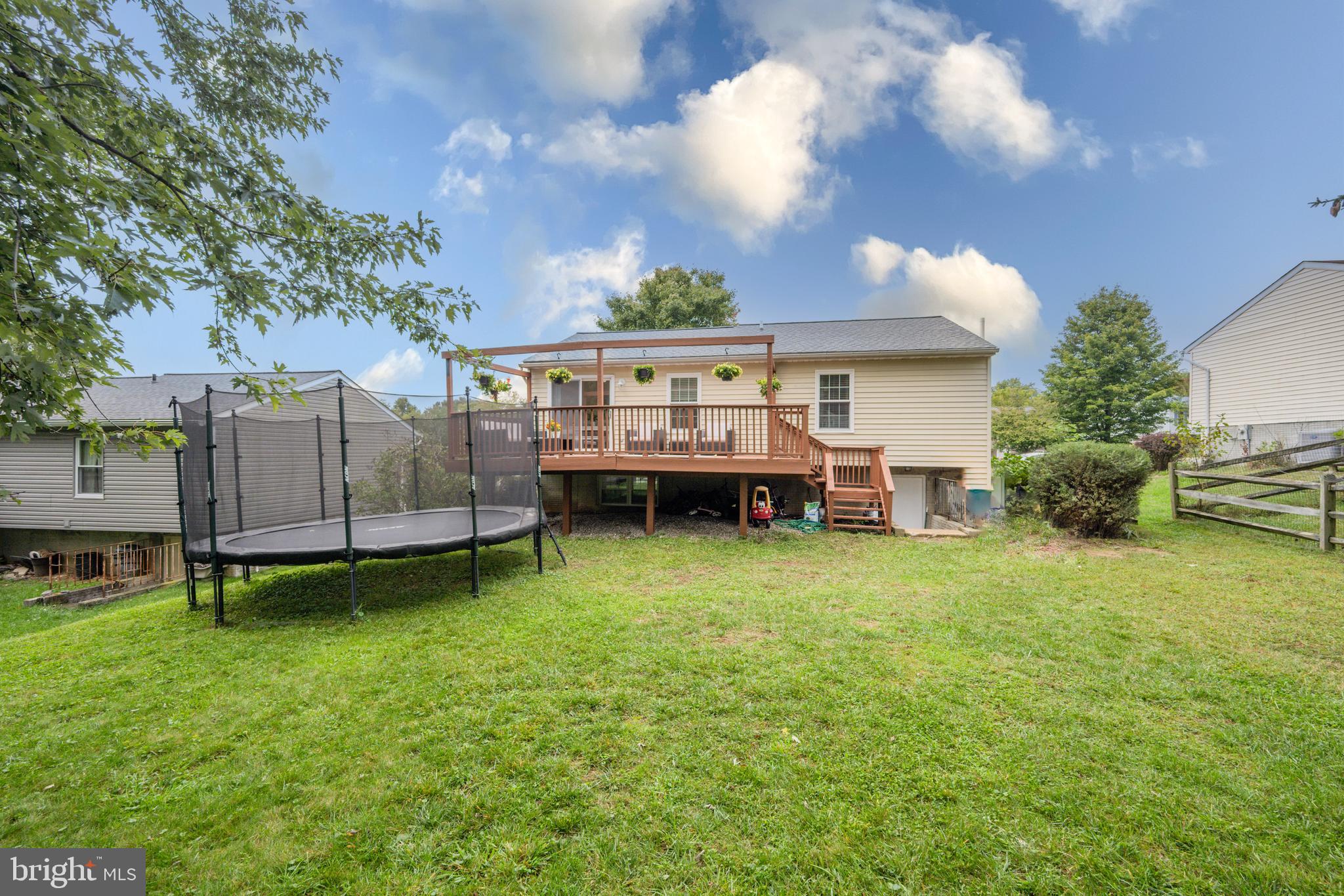 LEXINGTON RUN - Residential