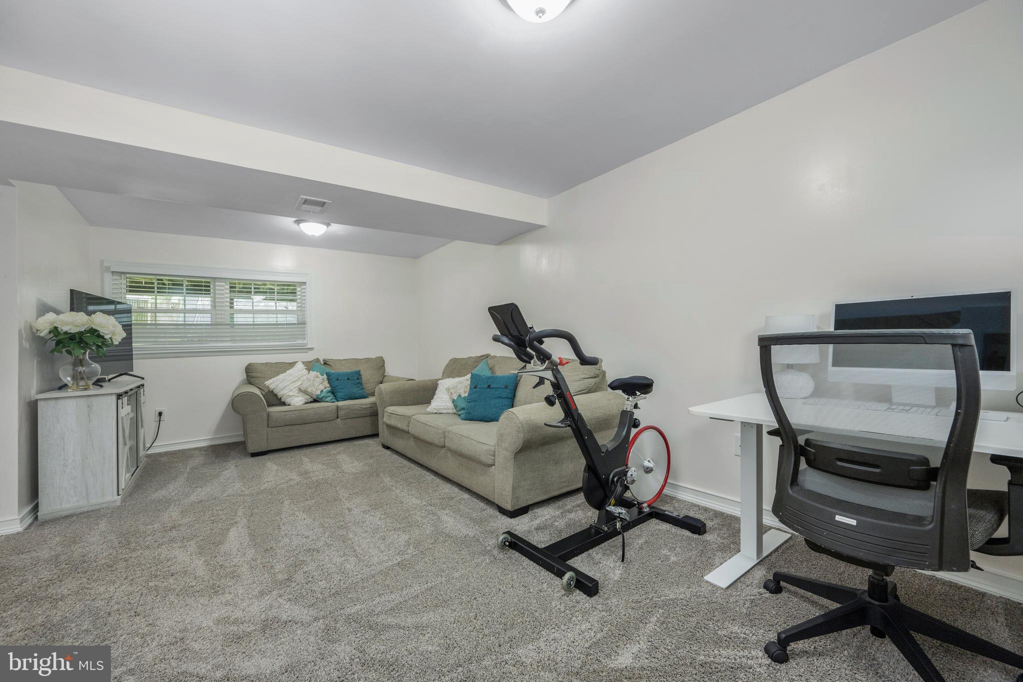 LEXINGTON RUN - Residential