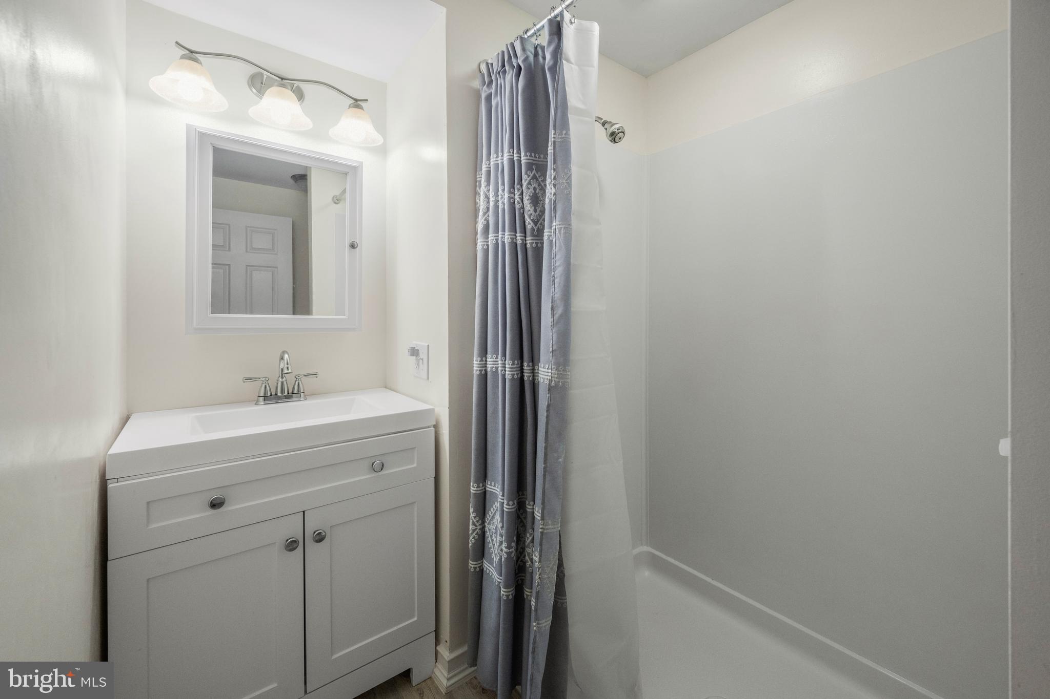 LEXINGTON RUN - Residential