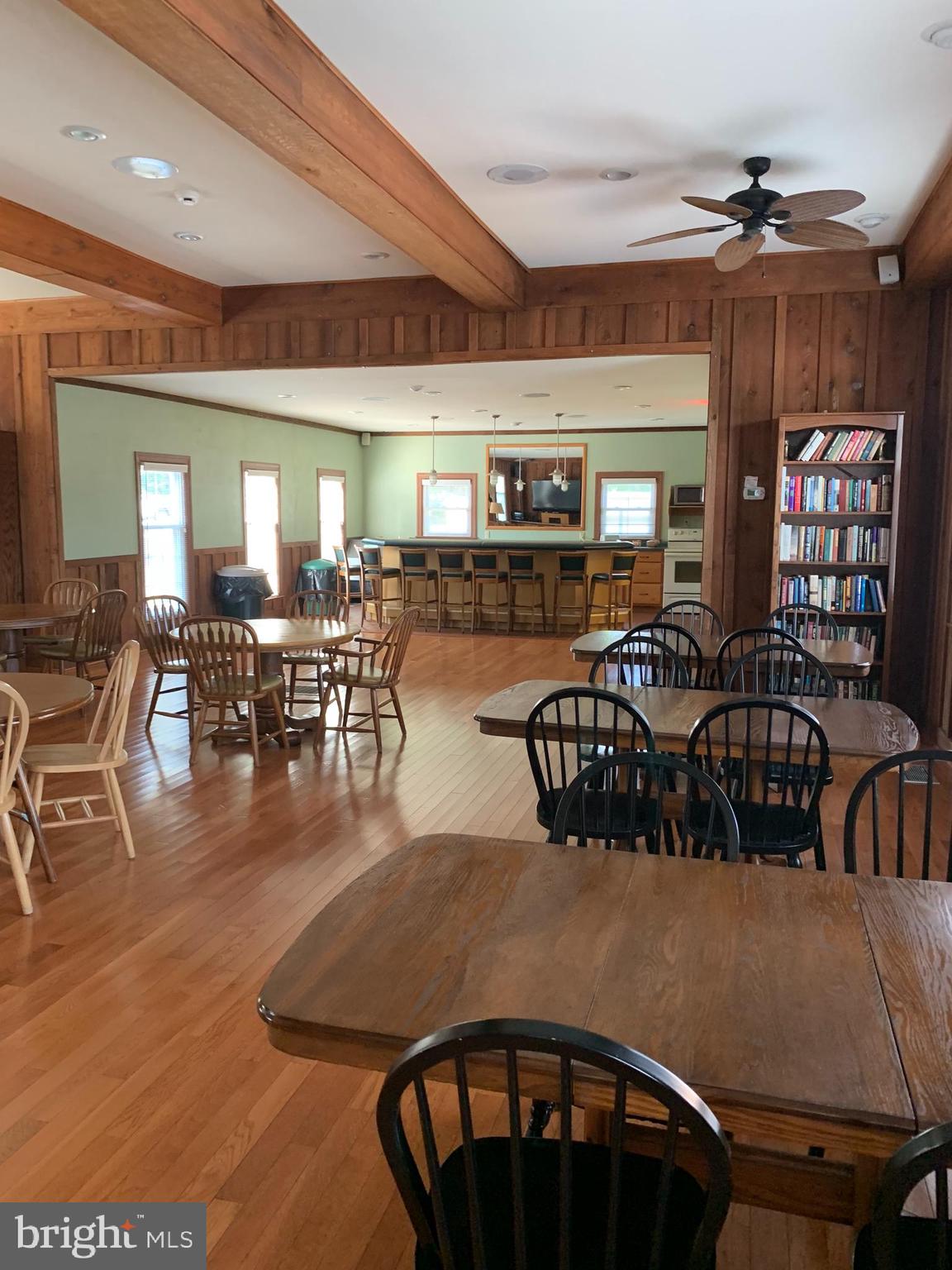 STRATFORD HARBOUR - Land