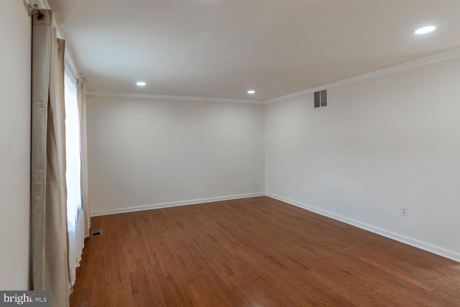 3713 CASTLE 123-16