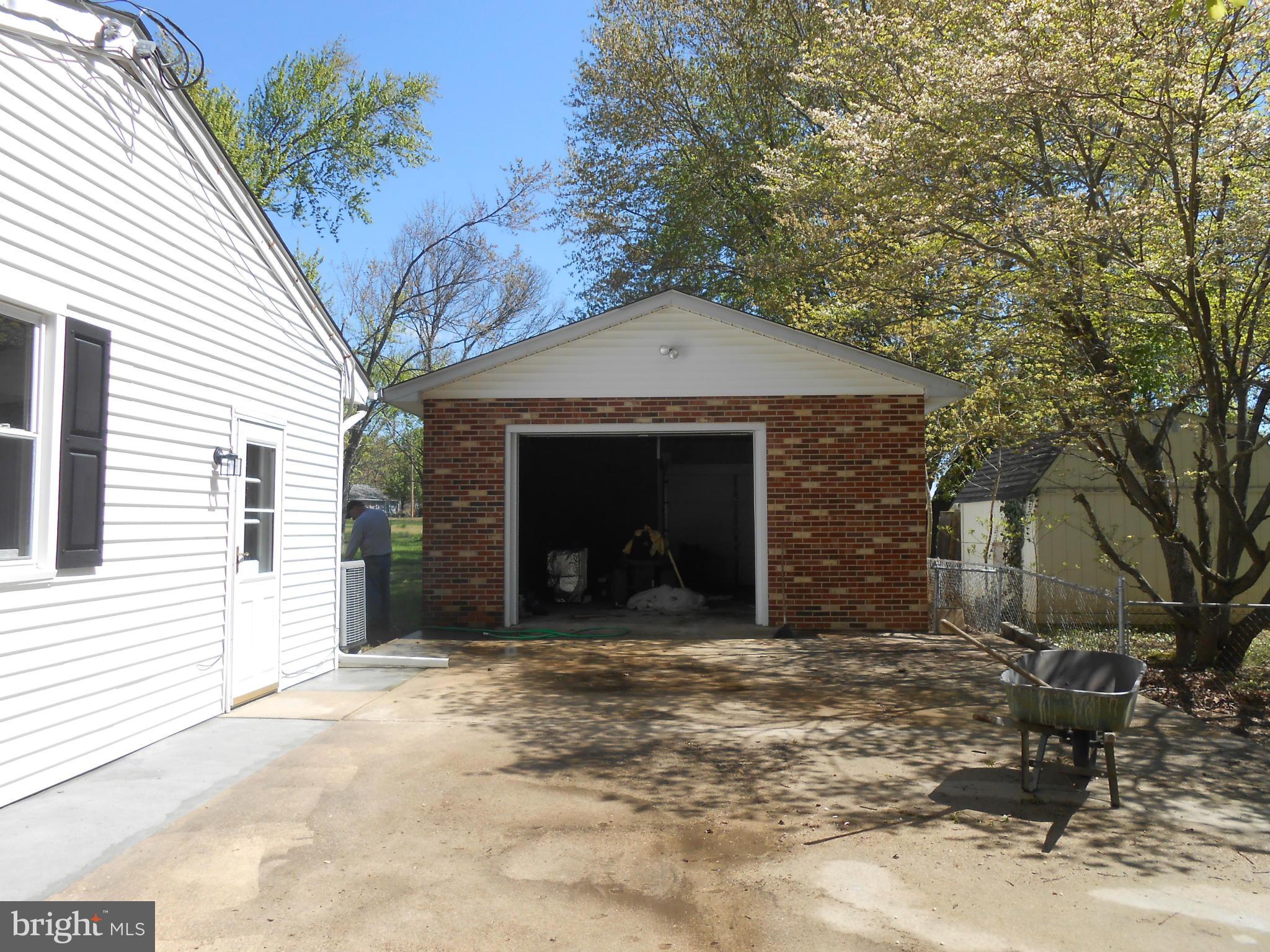 ST ANDREW'S ESTATES - Residential Lease