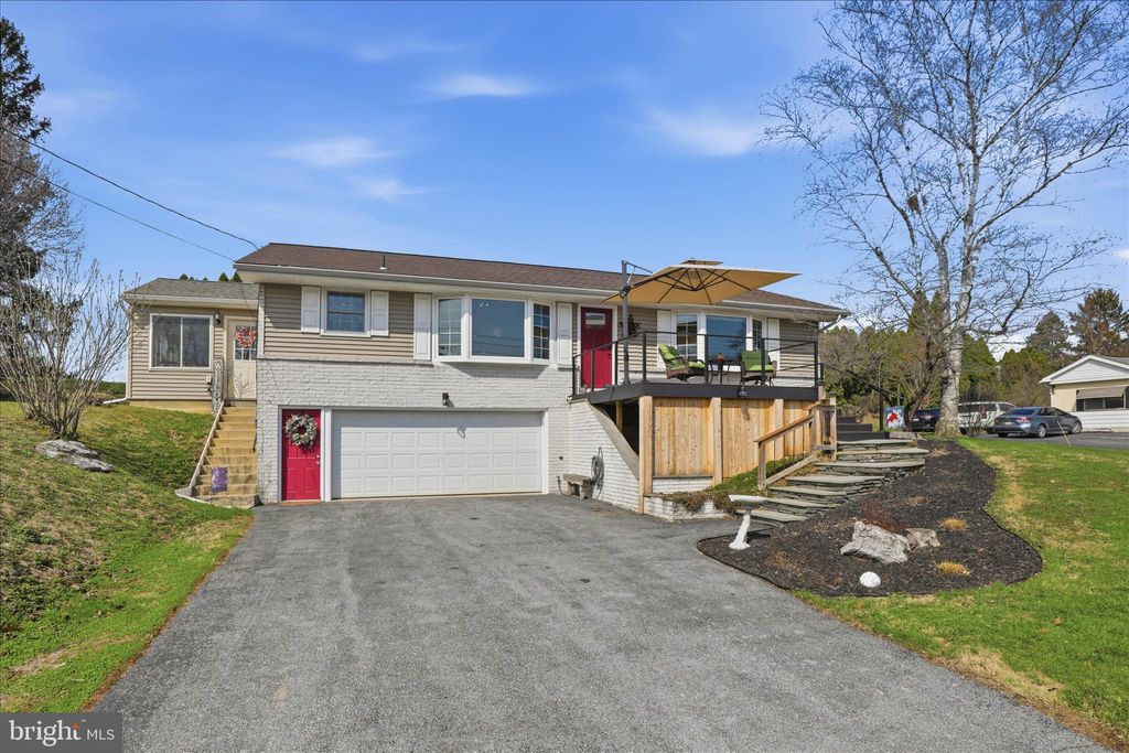 Photo of 620 Park Hill Drive, MANHEIM, PA 17545 (MLS # PALA2085264)