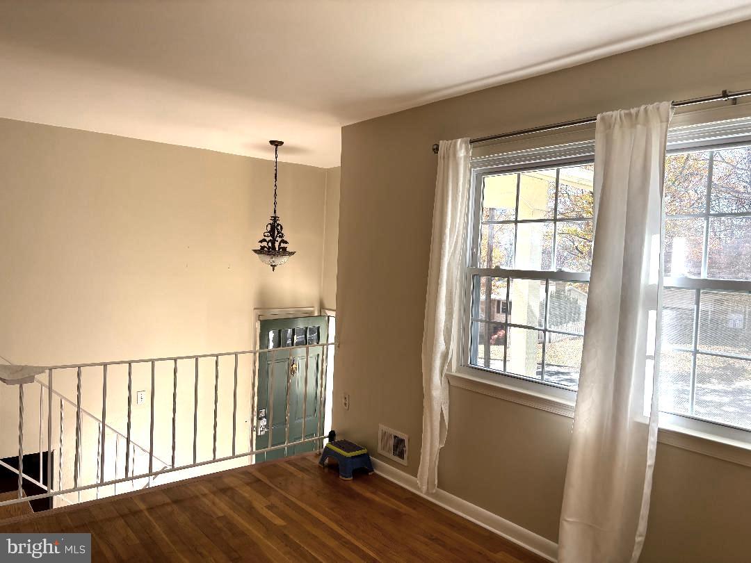 ROCK CREEK MANOR - Residential Lease