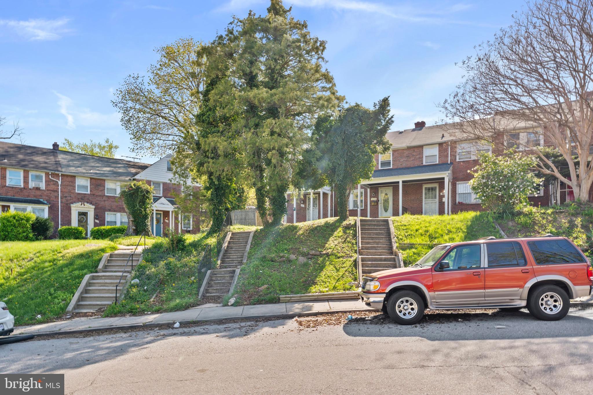 EDNOR GARDENS - LAKESIDE - Residential Lease