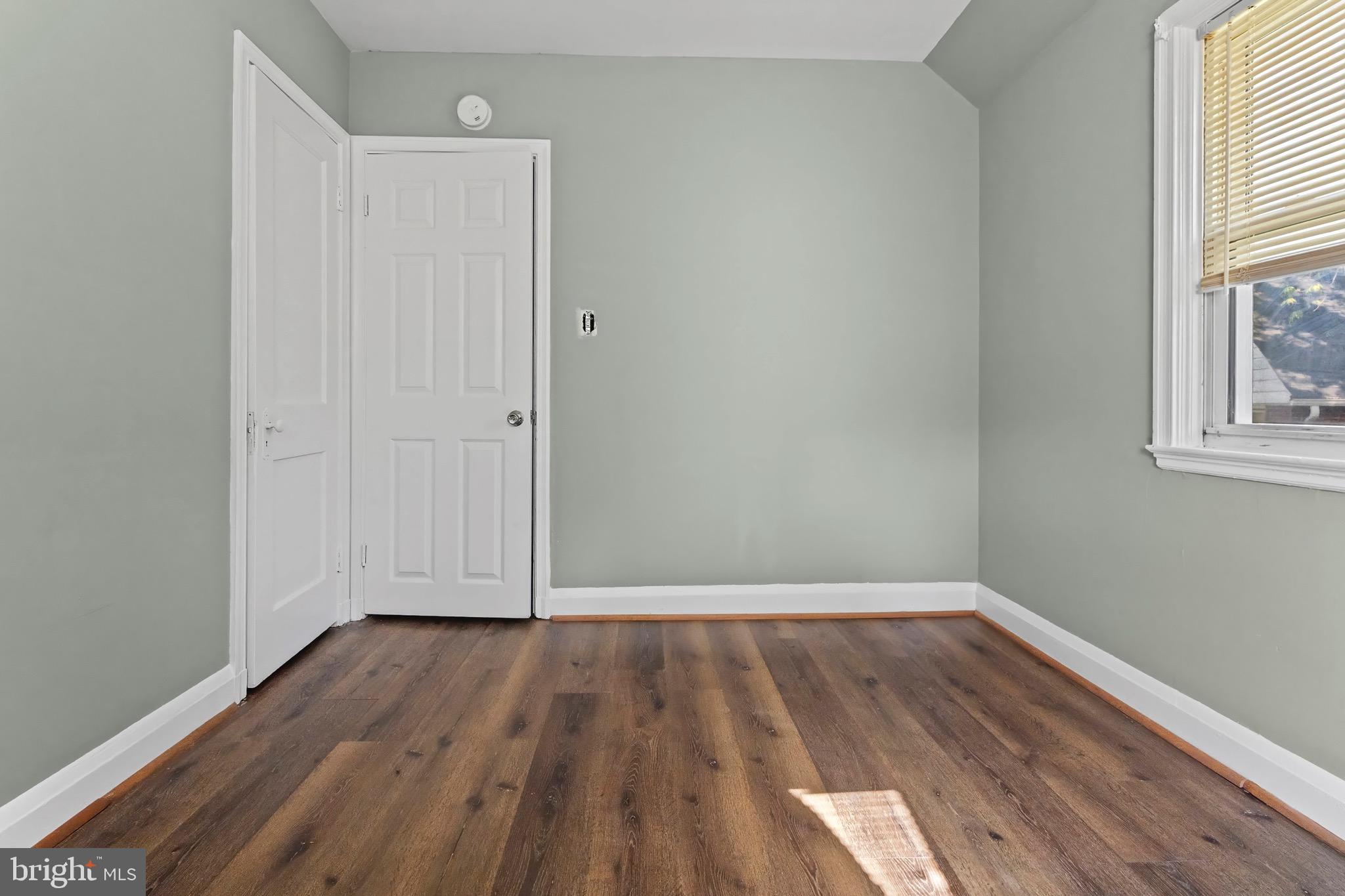 EDNOR GARDENS - LAKESIDE - Residential Lease