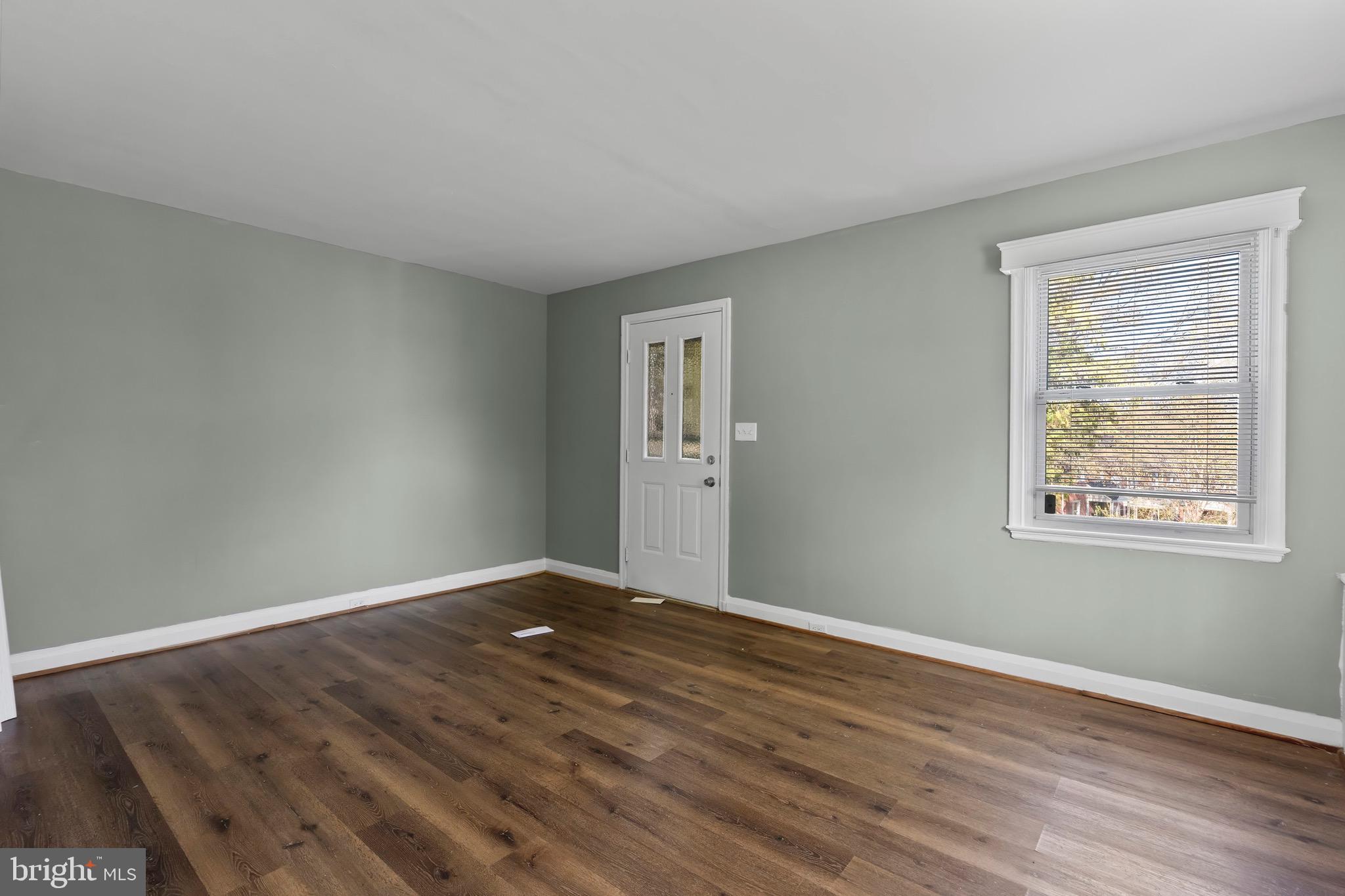 EDNOR GARDENS - LAKESIDE - Residential Lease