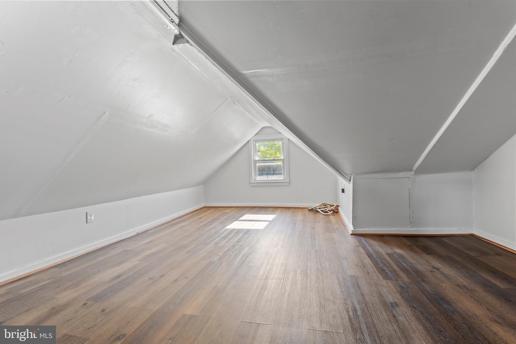 EDNOR GARDENS - LAKESIDE - Residential Lease