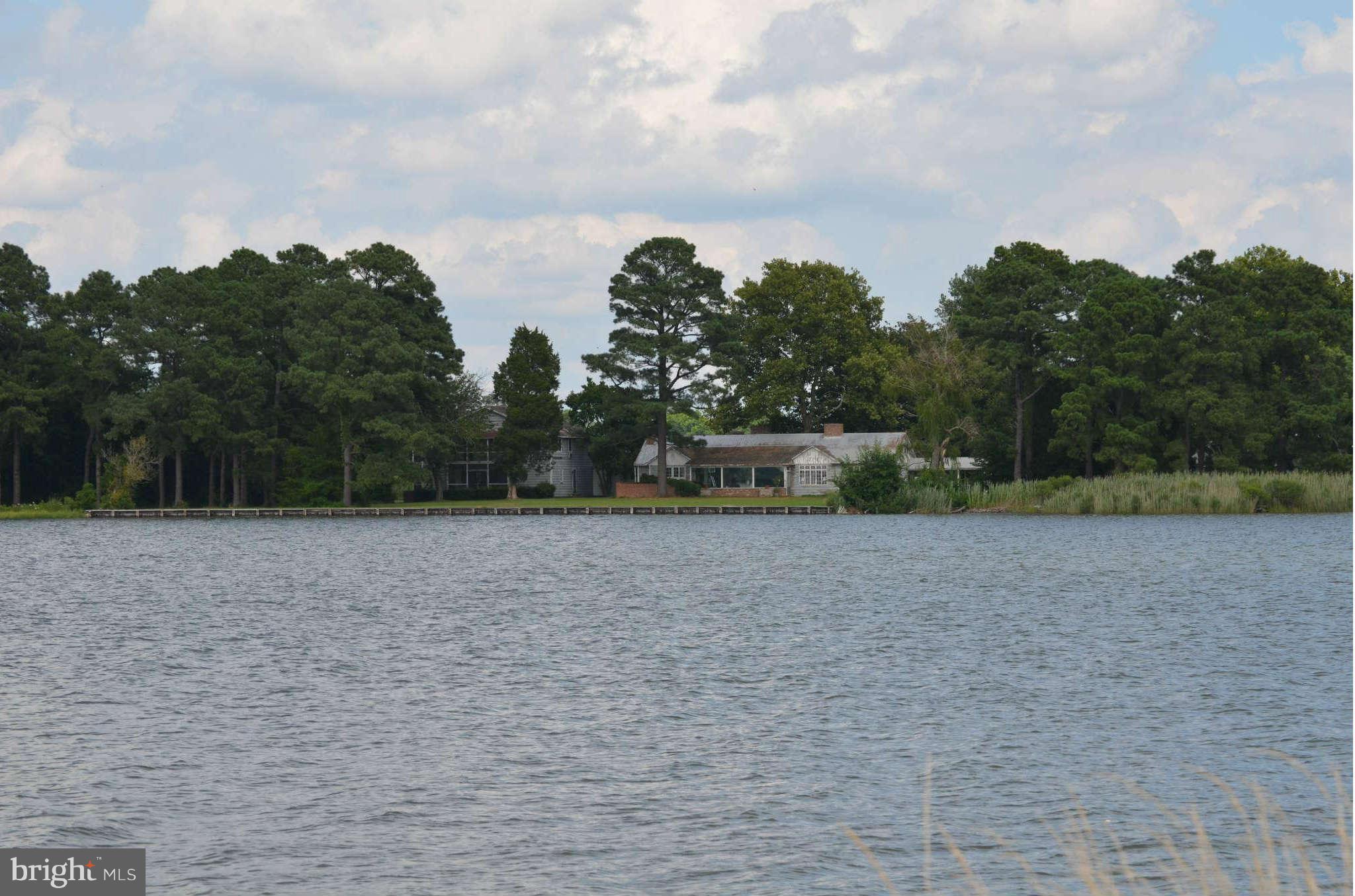 LONG POINT FARM - Farm