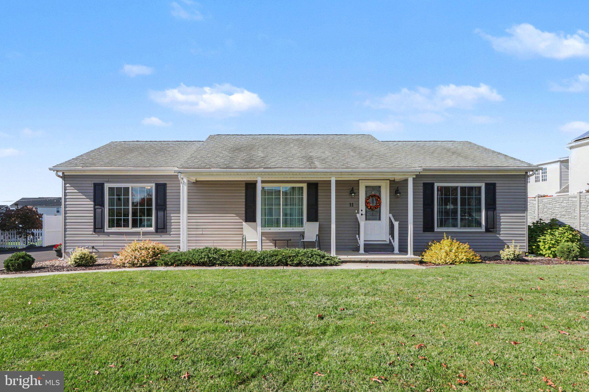 11 FLAGSTONE DRIVE