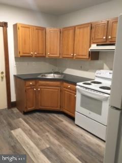 317 E LANCASTER AVENUE