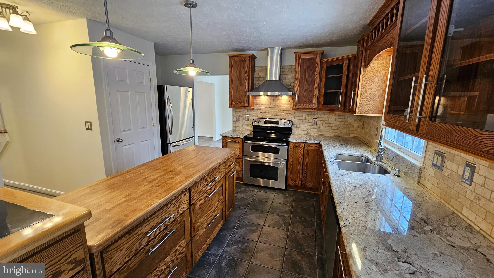 PEPPER RIDGE OF WILDEWOOD - Residential