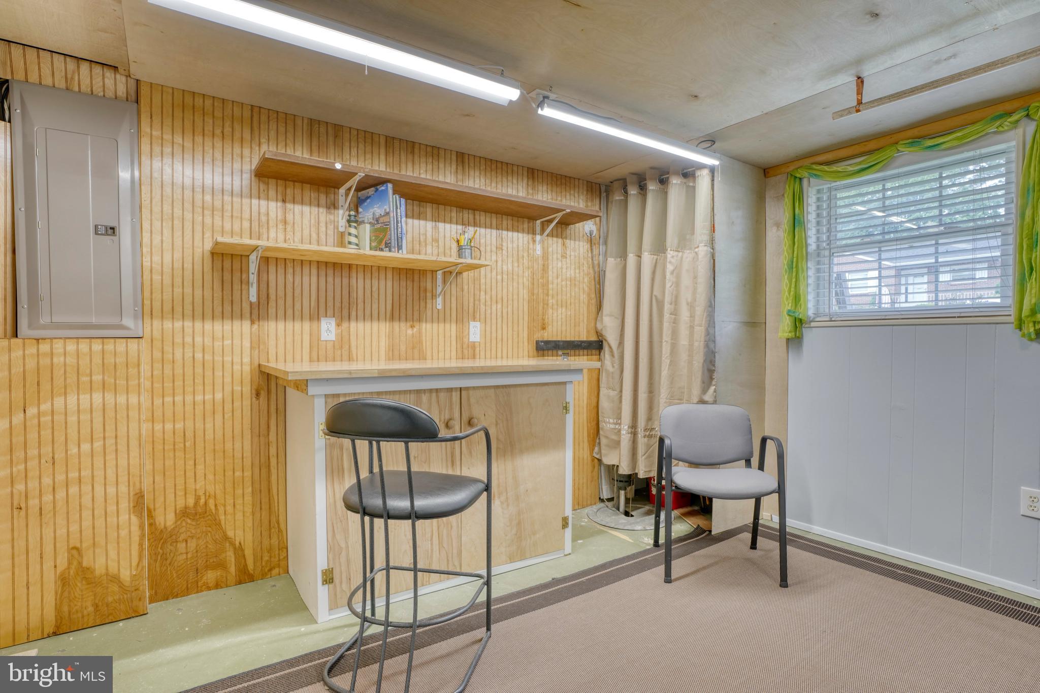 PERRY HALL - Residential