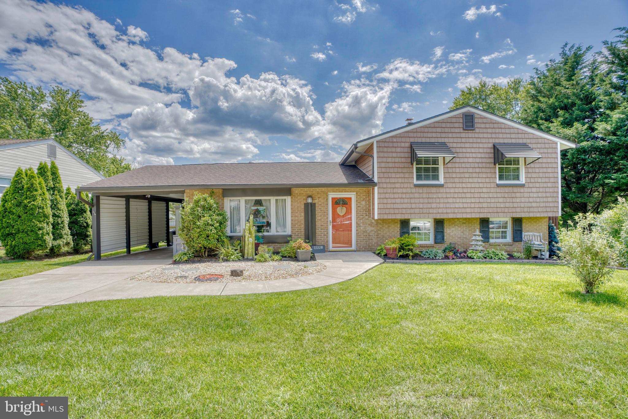 PERRY HALL - Residential