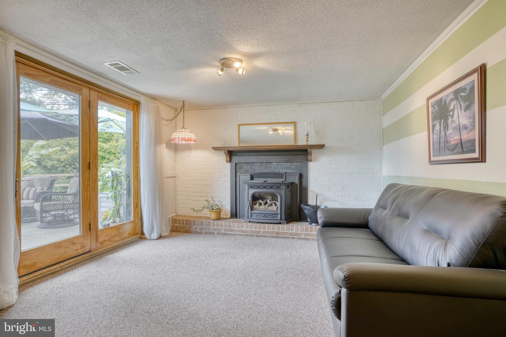 PERRY HALL - Residential