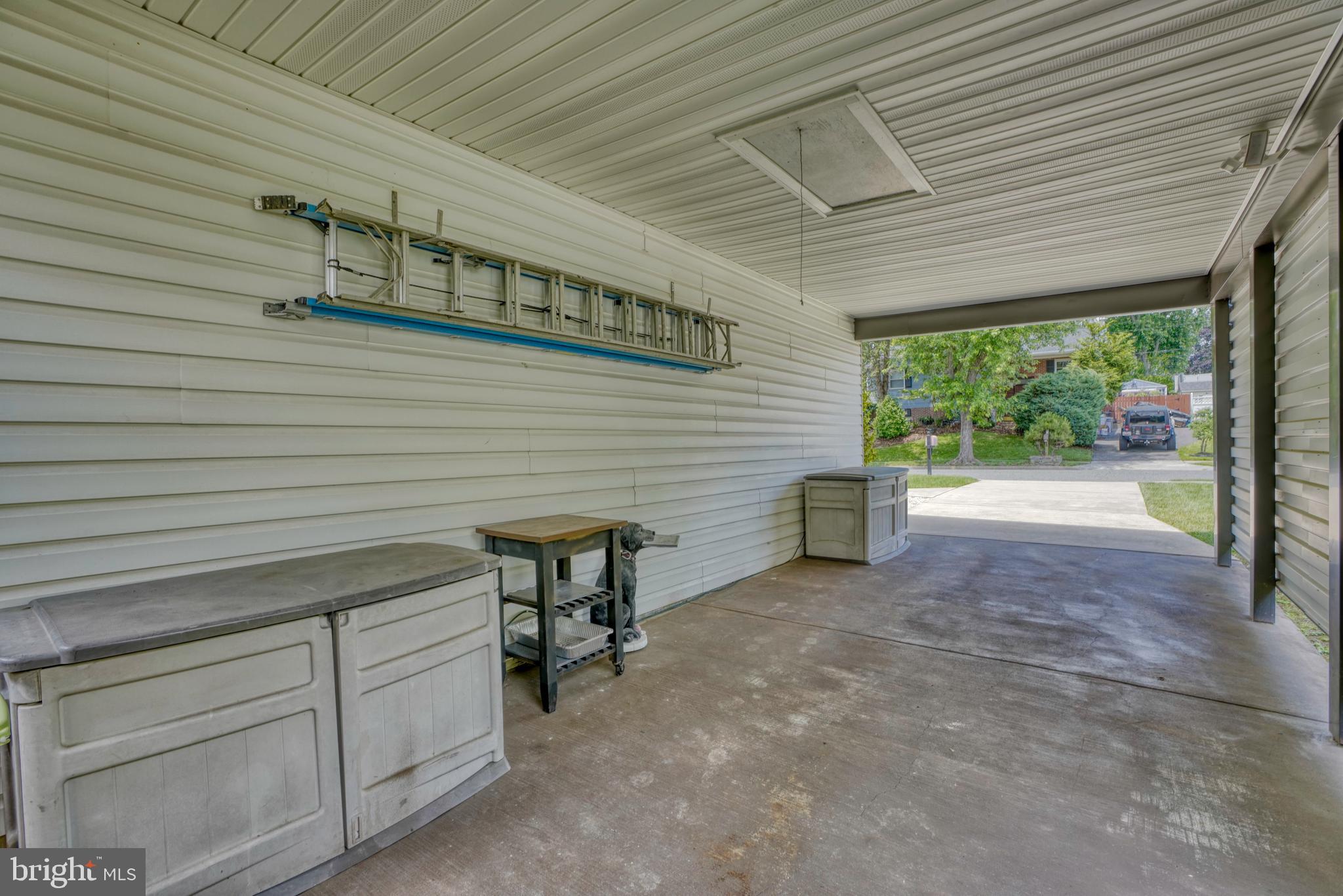 PERRY HALL - Residential