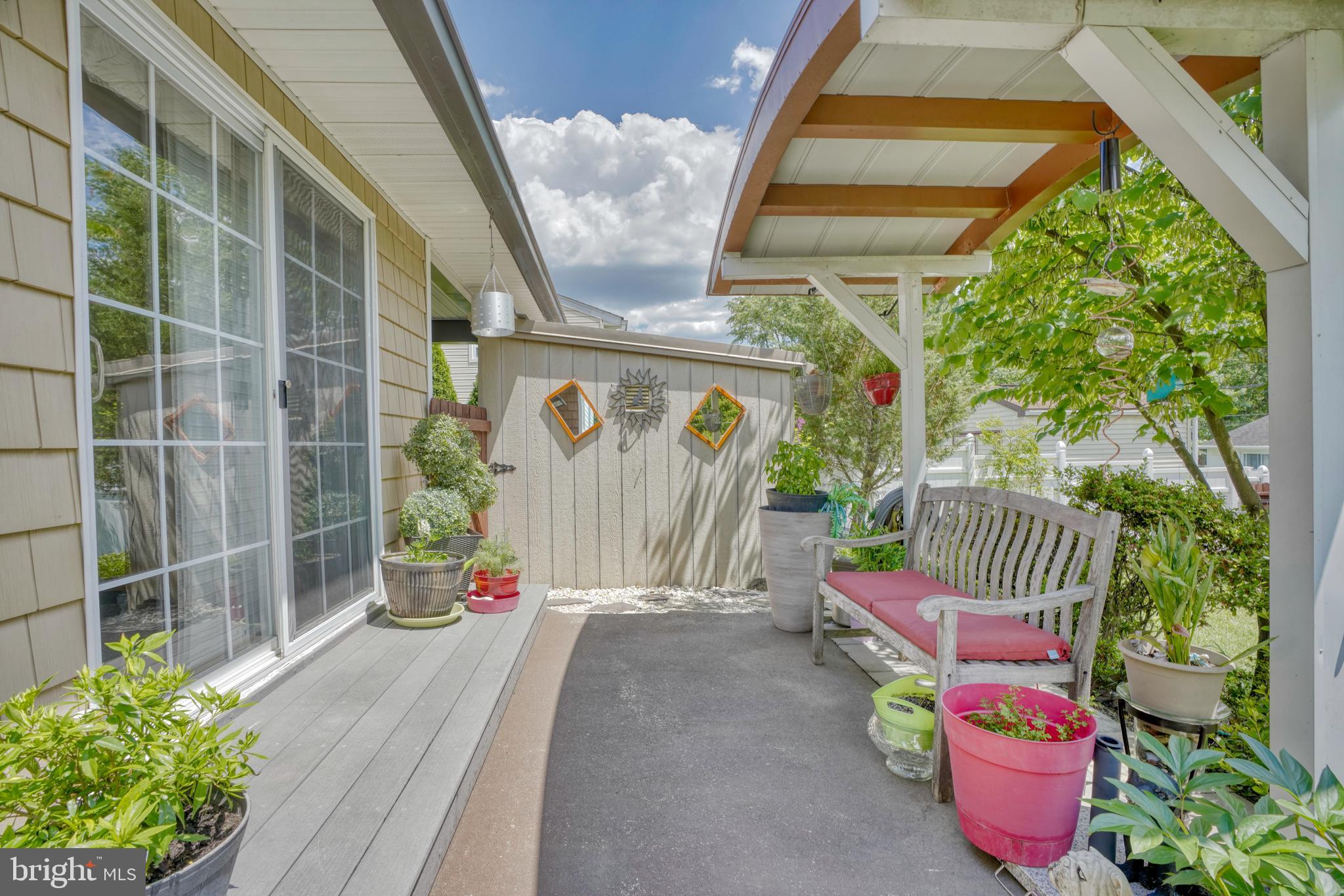 PERRY HALL - Residential