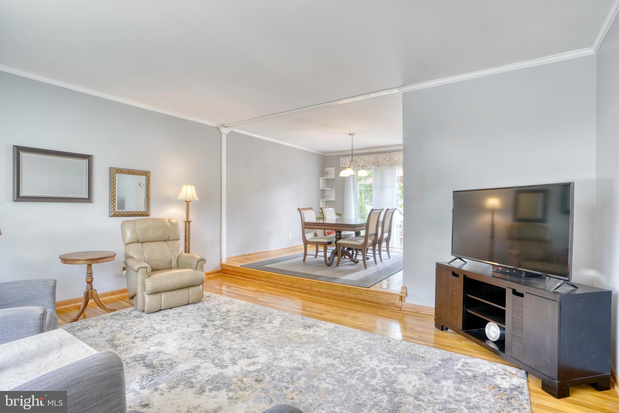 PERRY HALL - Residential