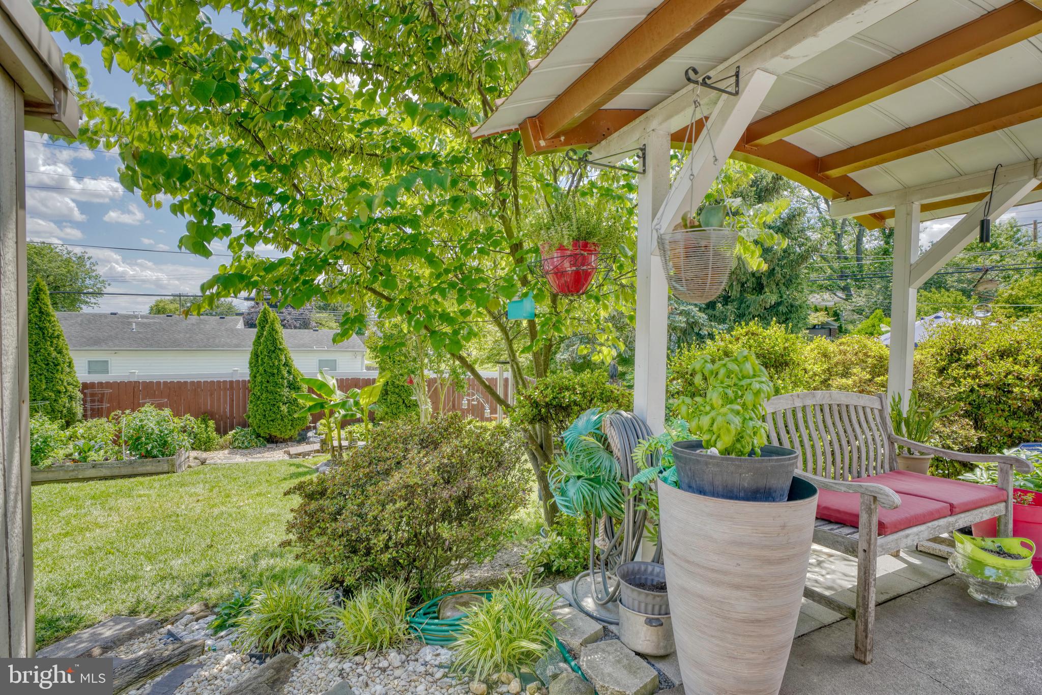 PERRY HALL - Residential