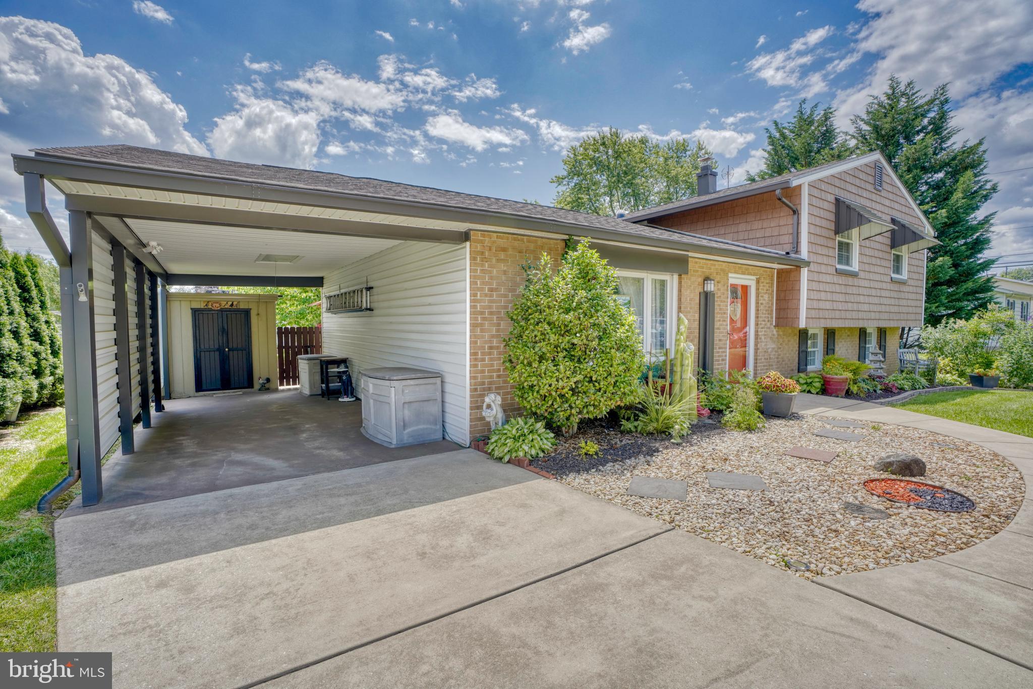 PERRY HALL - Residential