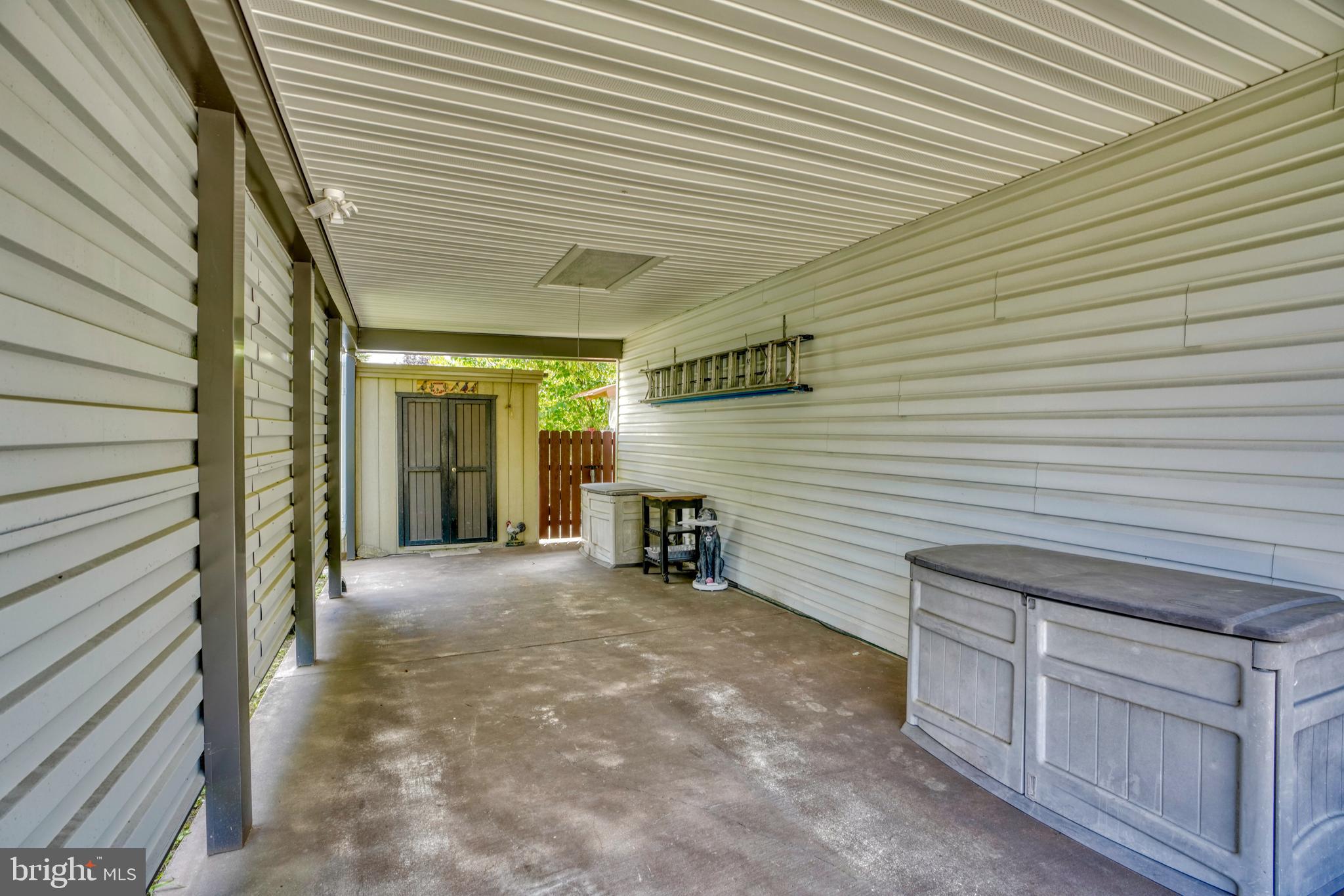 PERRY HALL - Residential