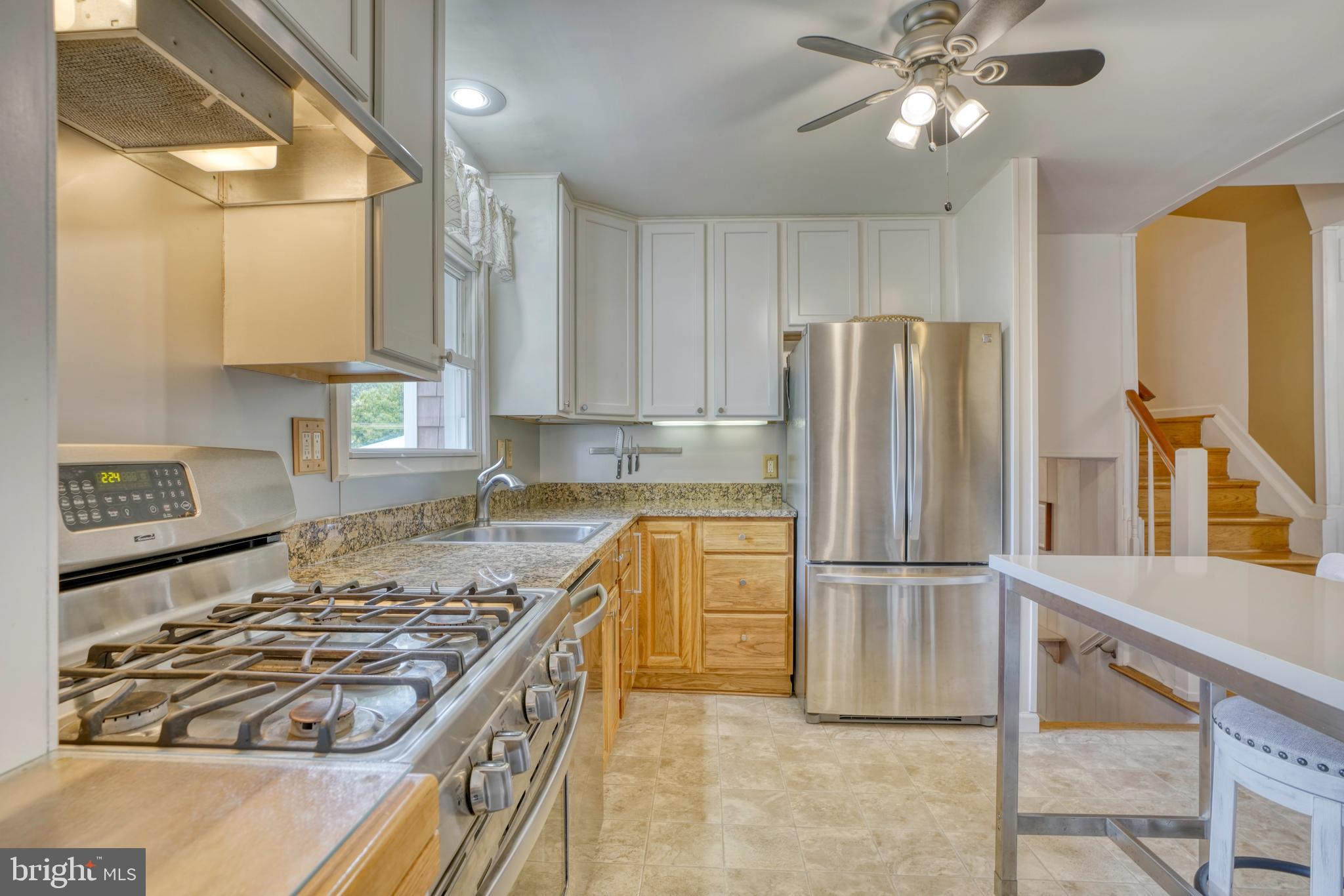 PERRY HALL - Residential