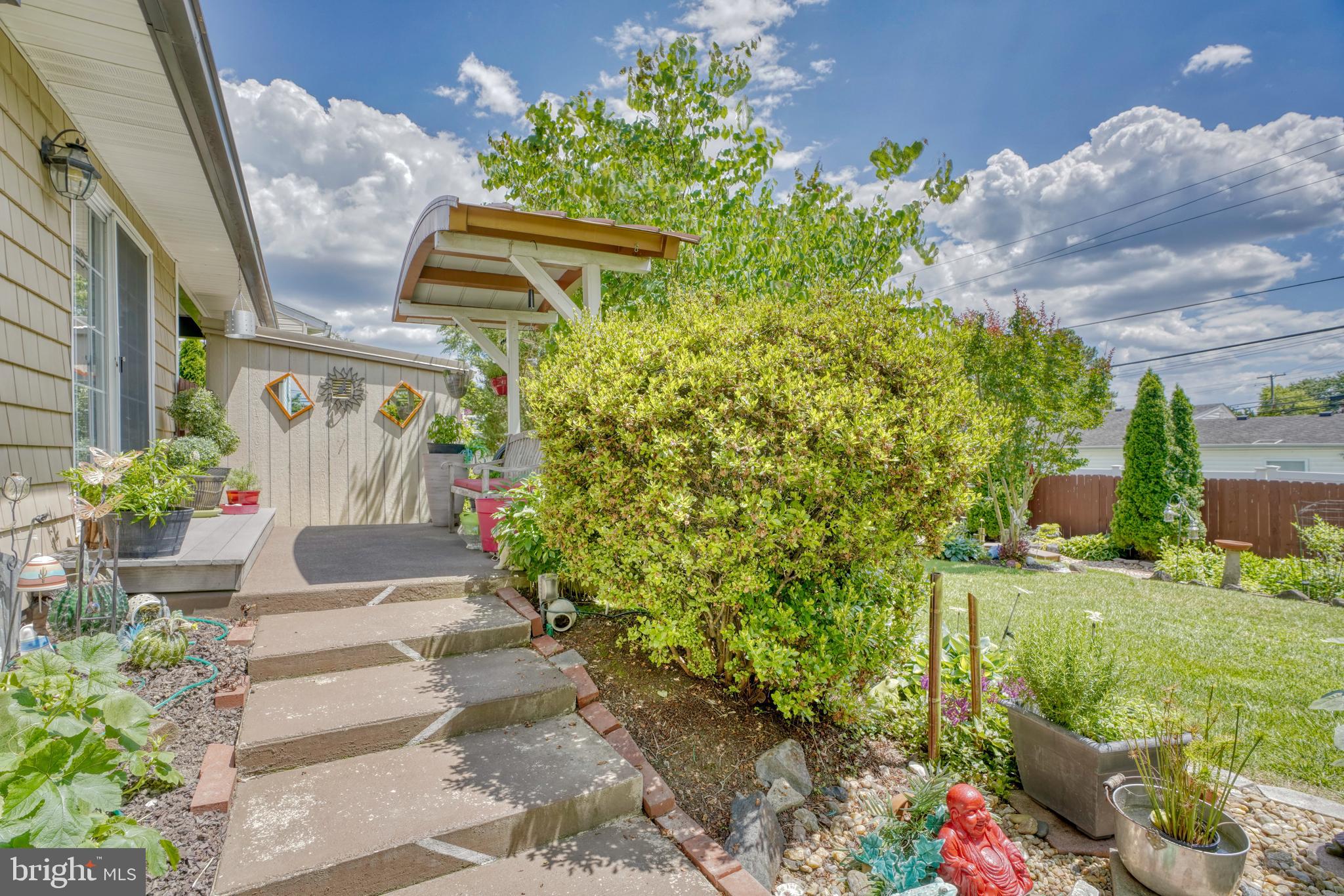 PERRY HALL - Residential