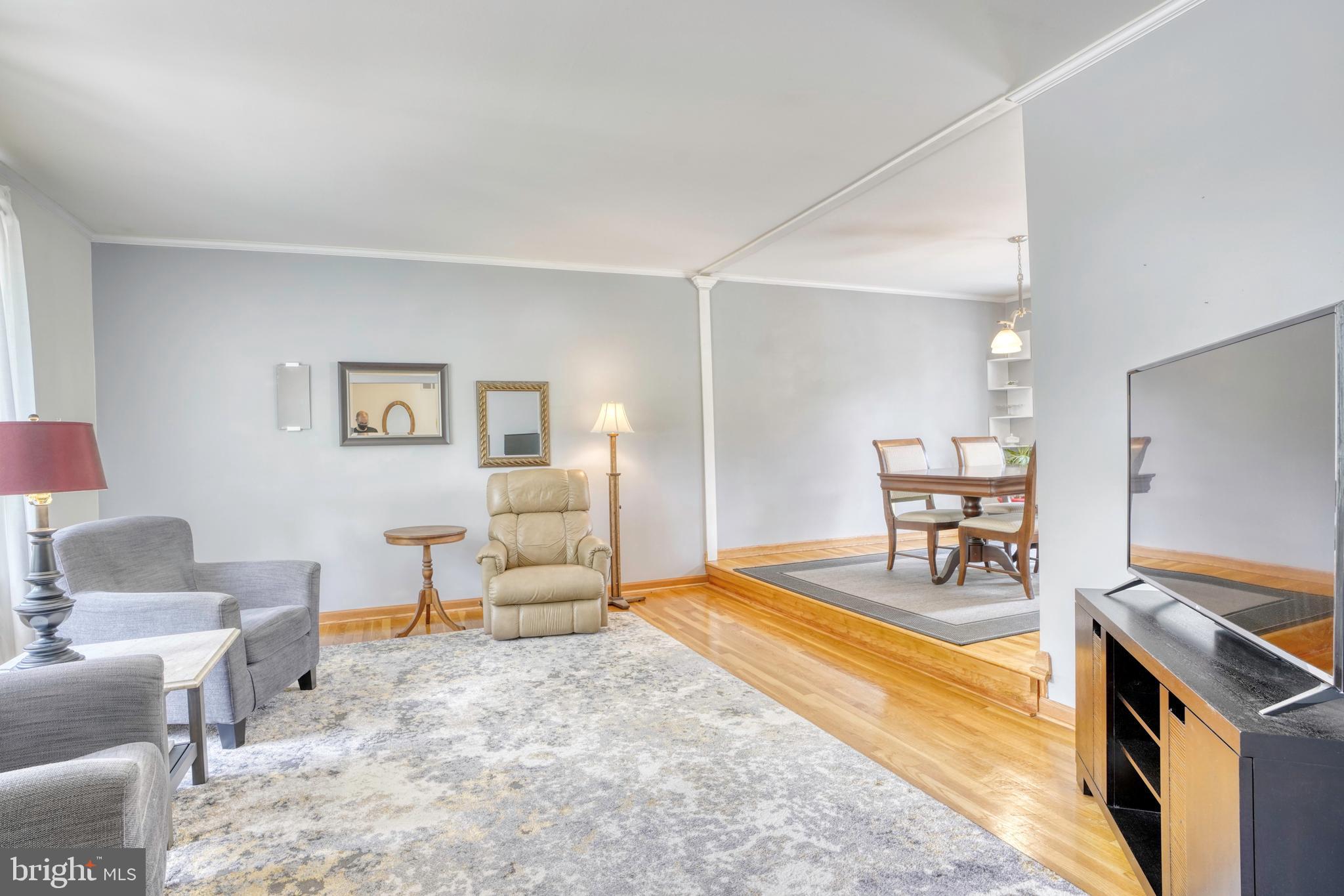 PERRY HALL - Residential