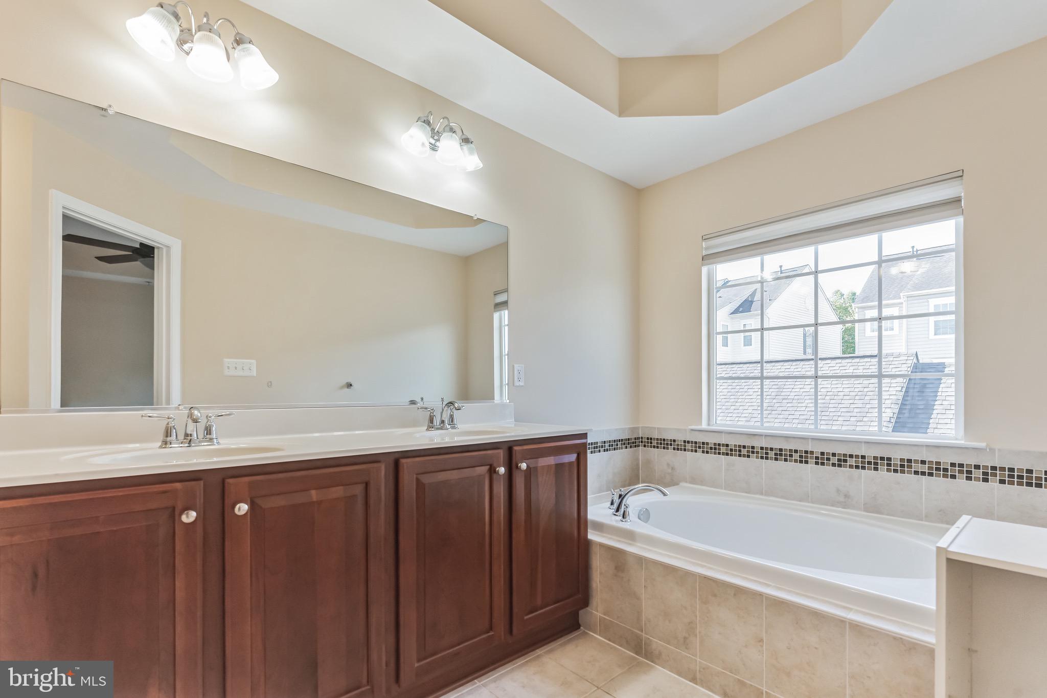 GREENWAY VILLAGE - Residential Lease